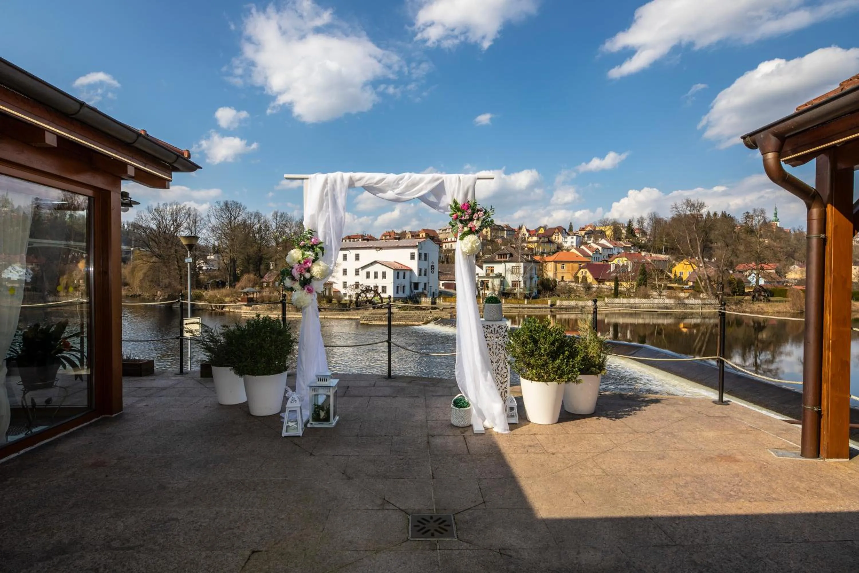 Property building in ROMANTIK HOTEL ELEONORA