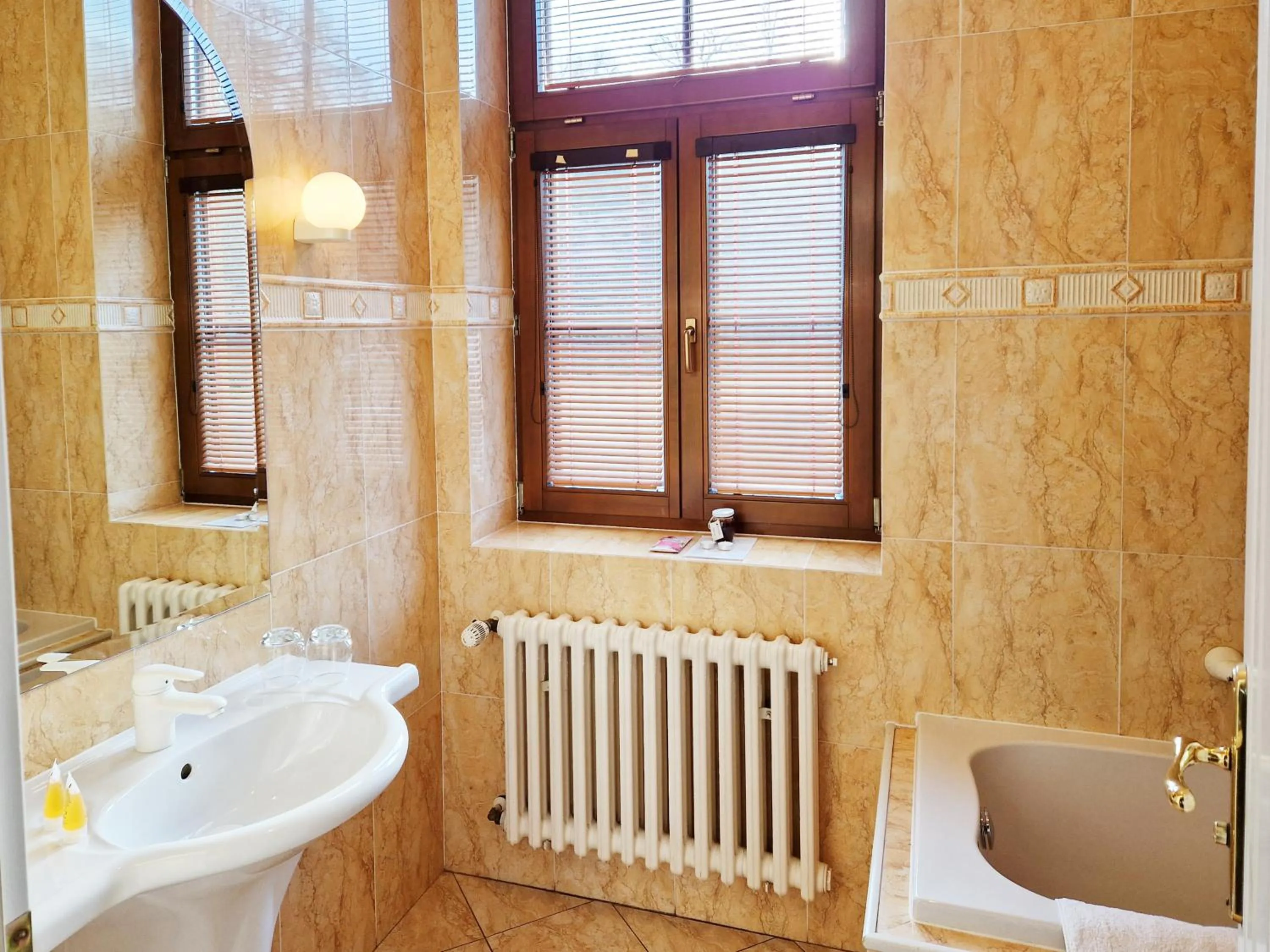 Bathroom in ROMANTIK HOTEL ELEONORA