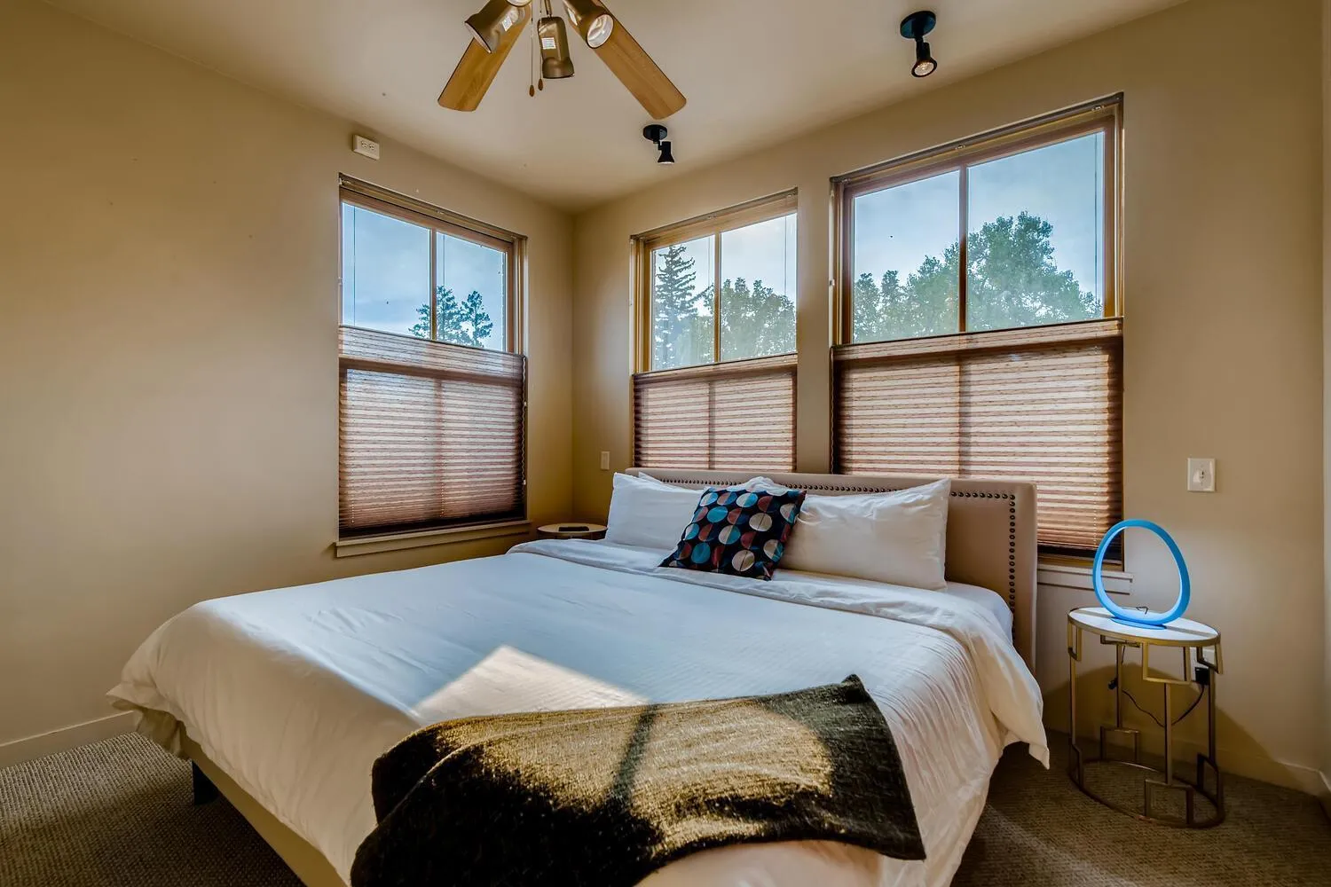 Bed in Old Town Loft Oasis with Amazing Rooftop Deck!