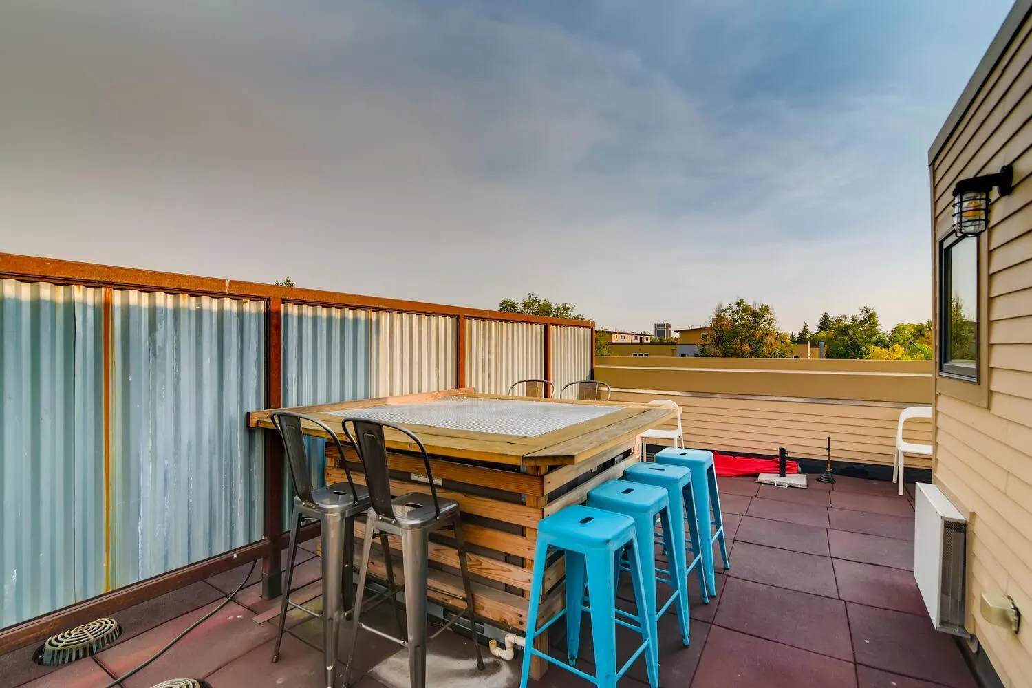 Old Town Loft Oasis with Amazing Rooftop Deck!