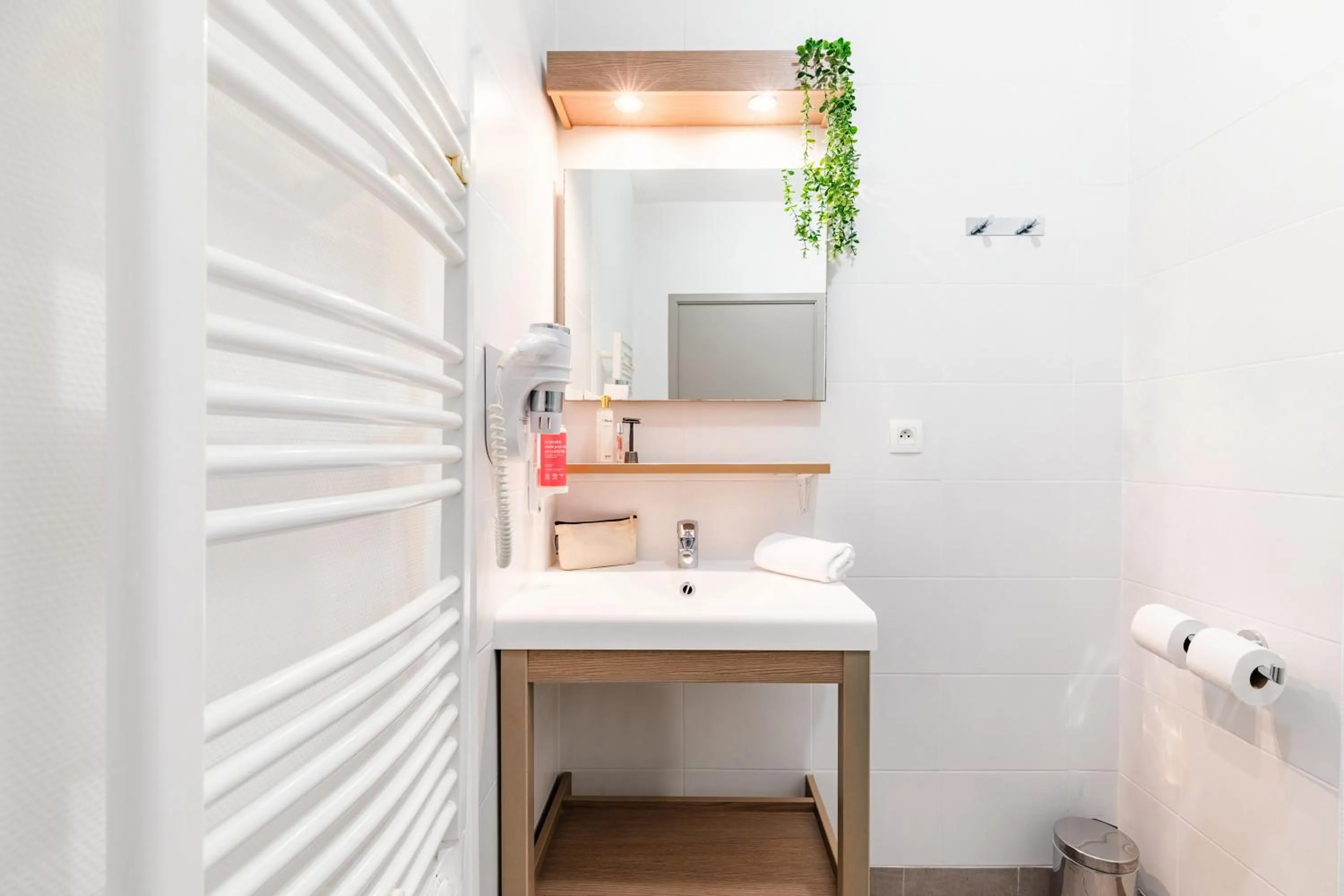 Bathroom in Appart'City Confort Cherbourg