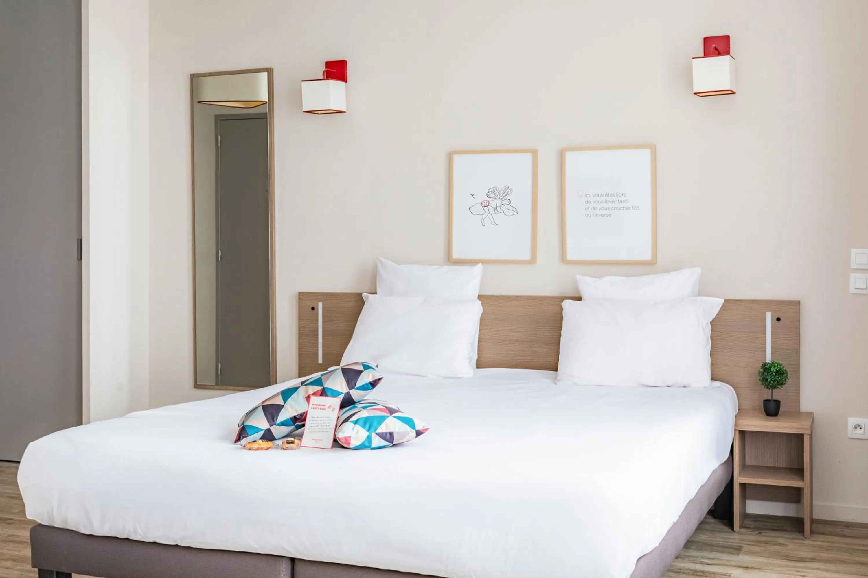 Bed in Appart'City Confort Cherbourg