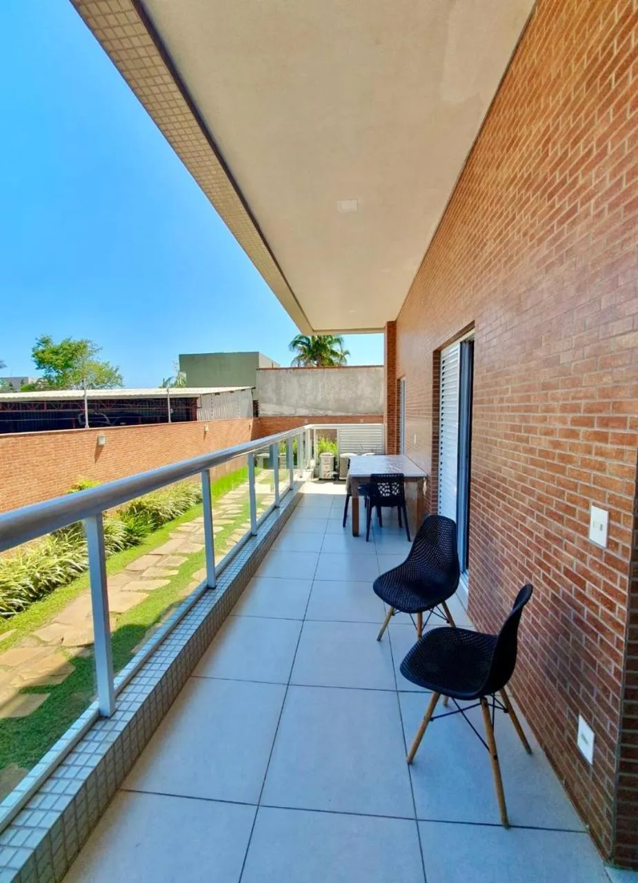 Apto. com varanda gourmet e piscina aquecida