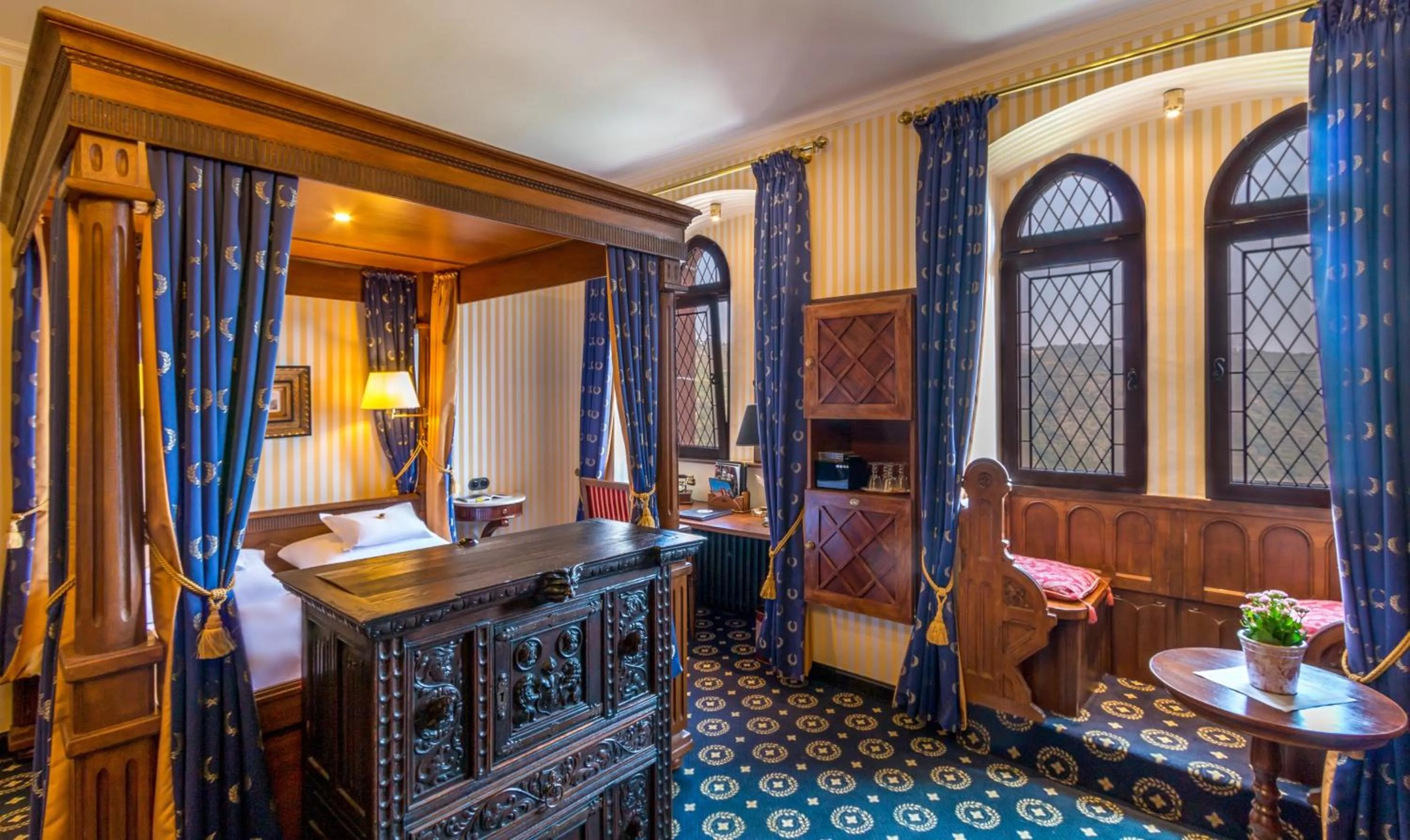 Photo of the whole room in Burghotel auf Schönburg