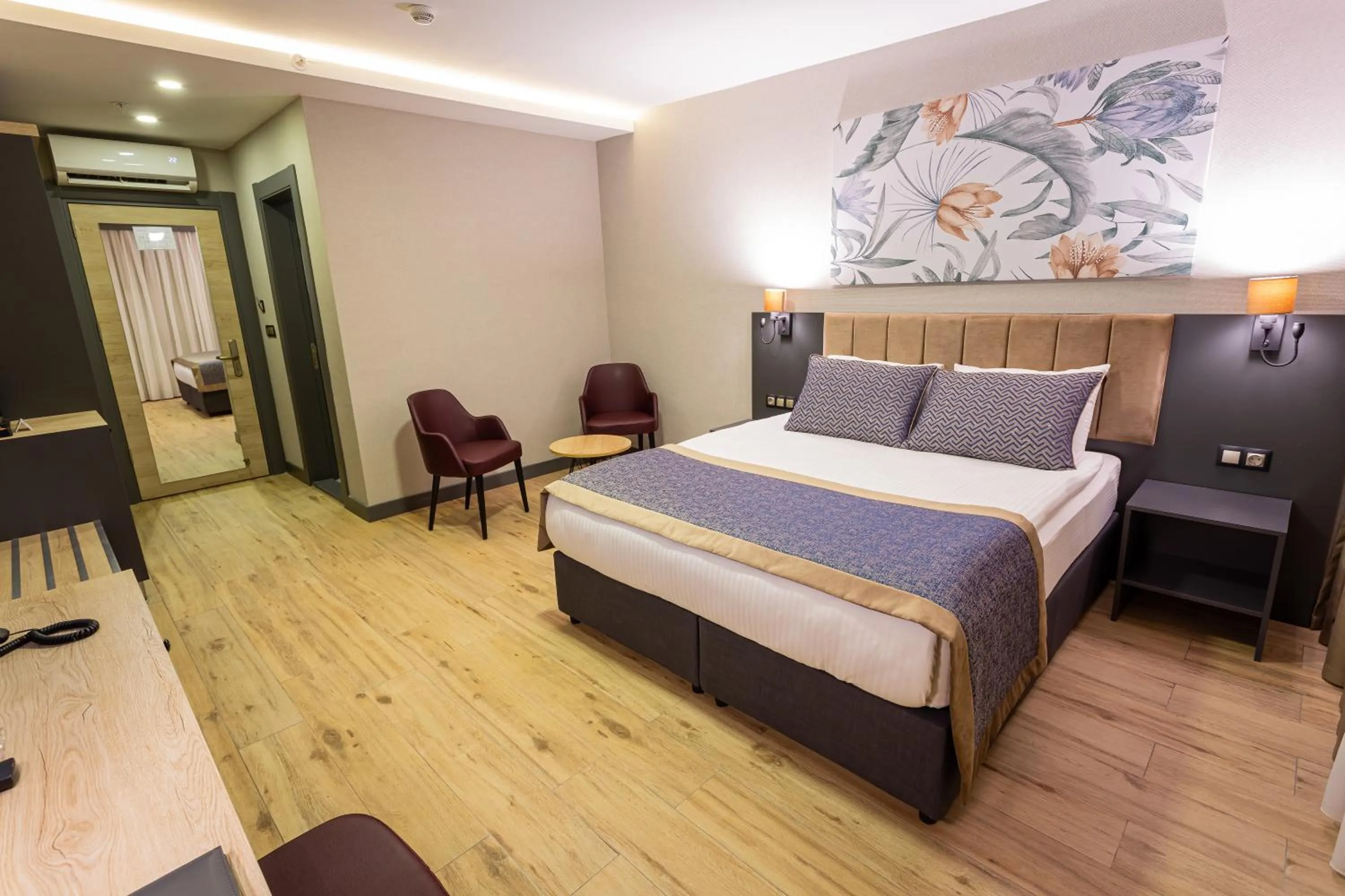 Photo of the whole room, Bed in Levor Hotel