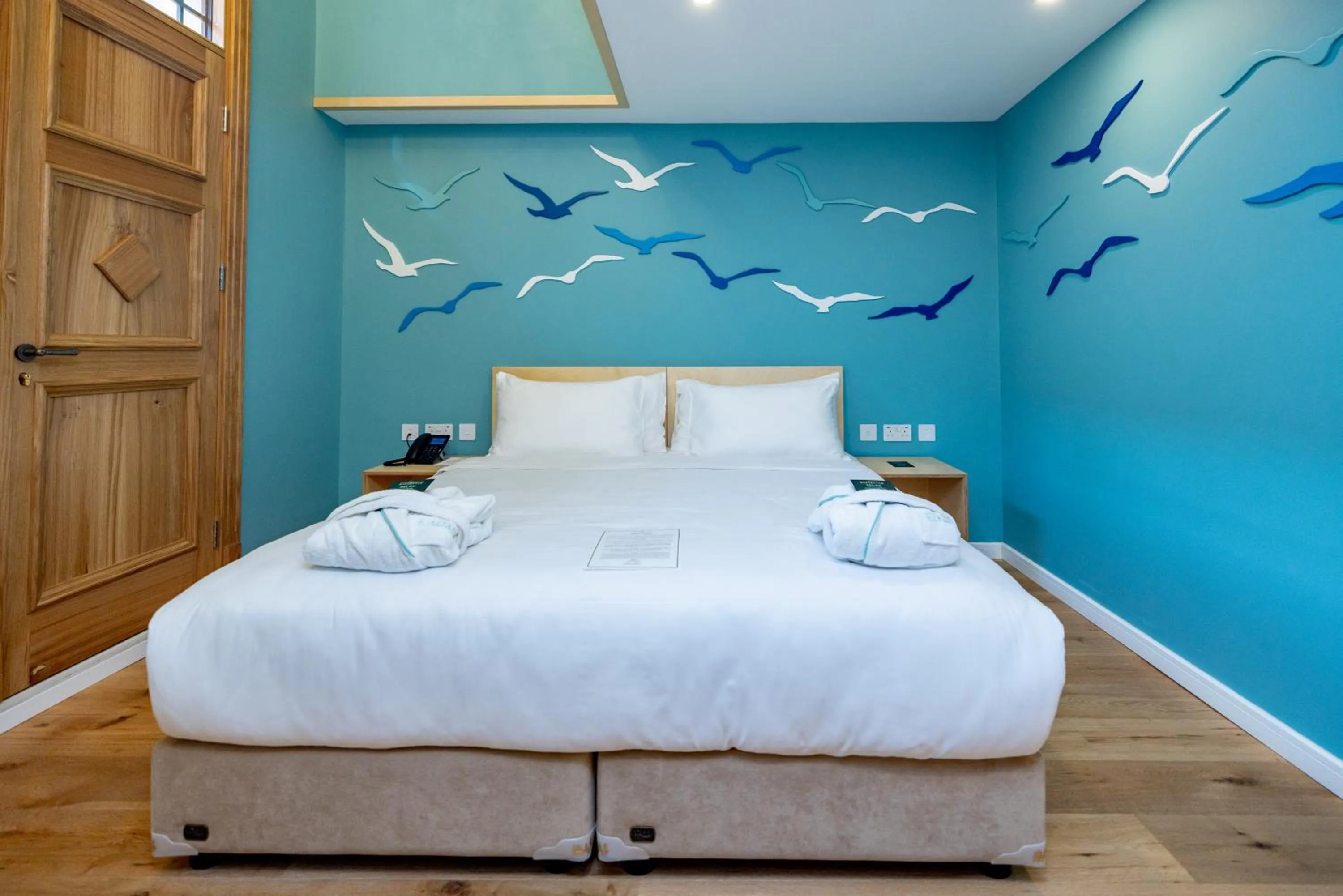 Bed in Limehouse Library Hotel