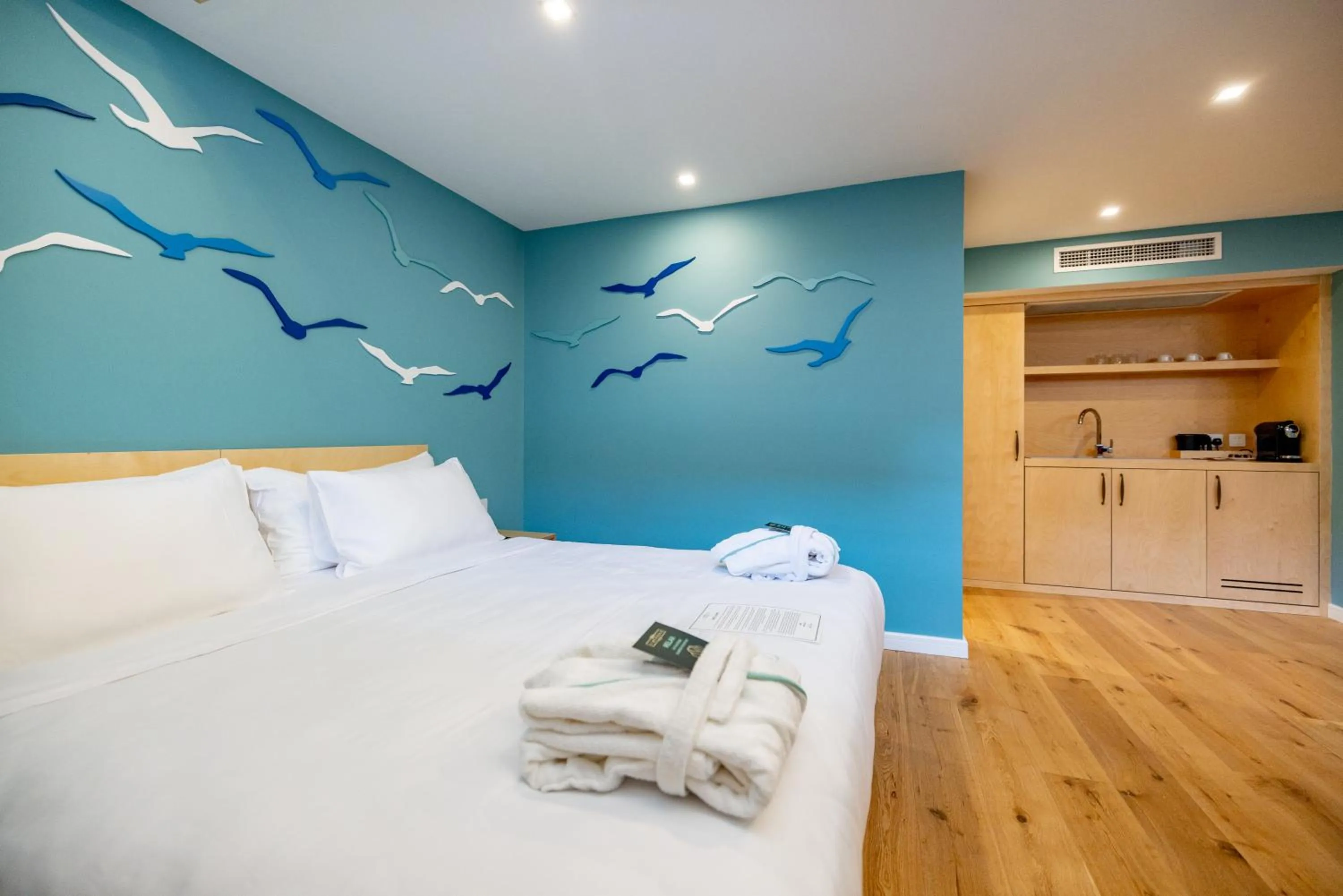 Bed in Limehouse Library Hotel