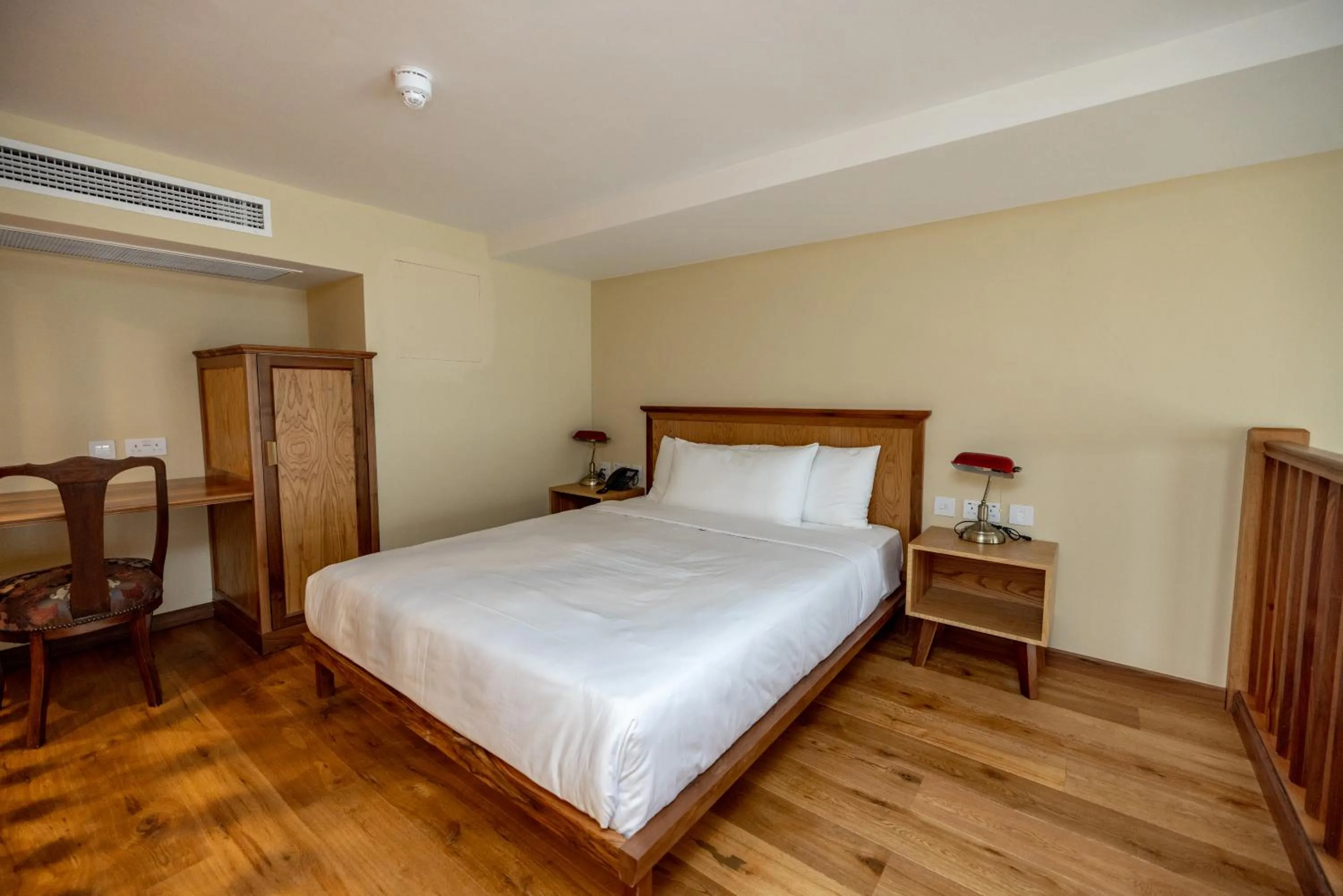 Bed in Limehouse Library Hotel