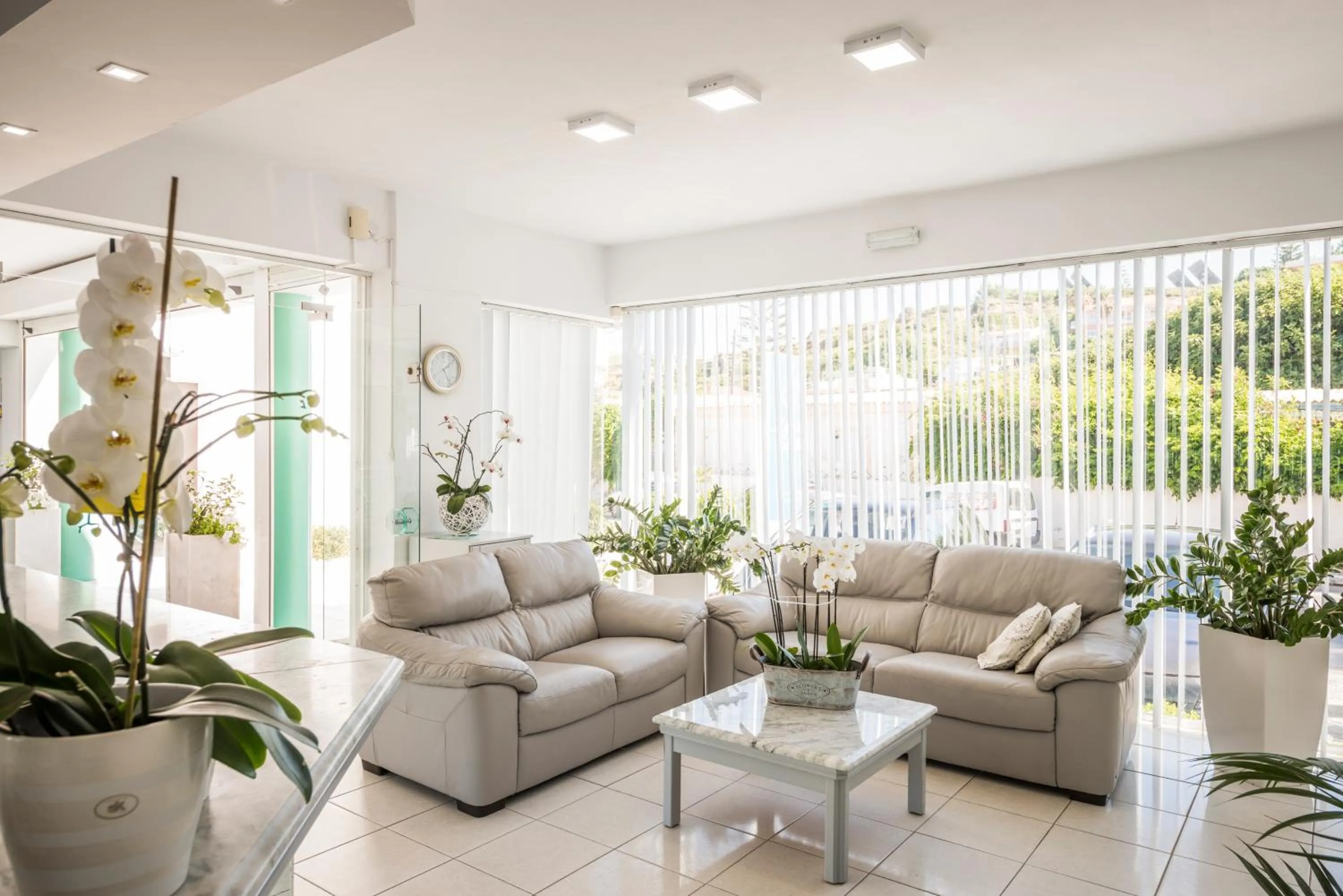 Coffee/tea facilities in Kristall Suites