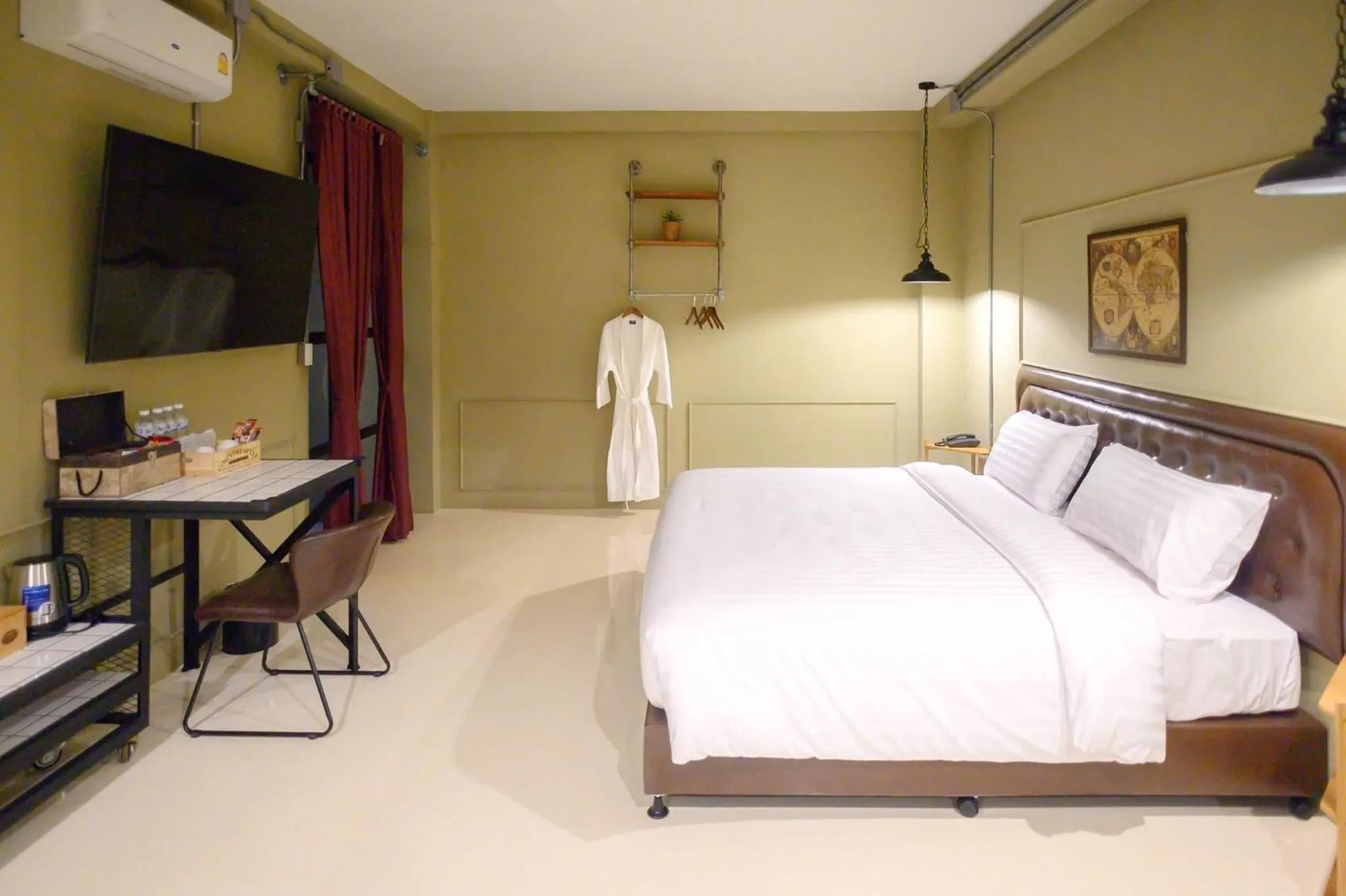 Bed in Dream Factory Hotel