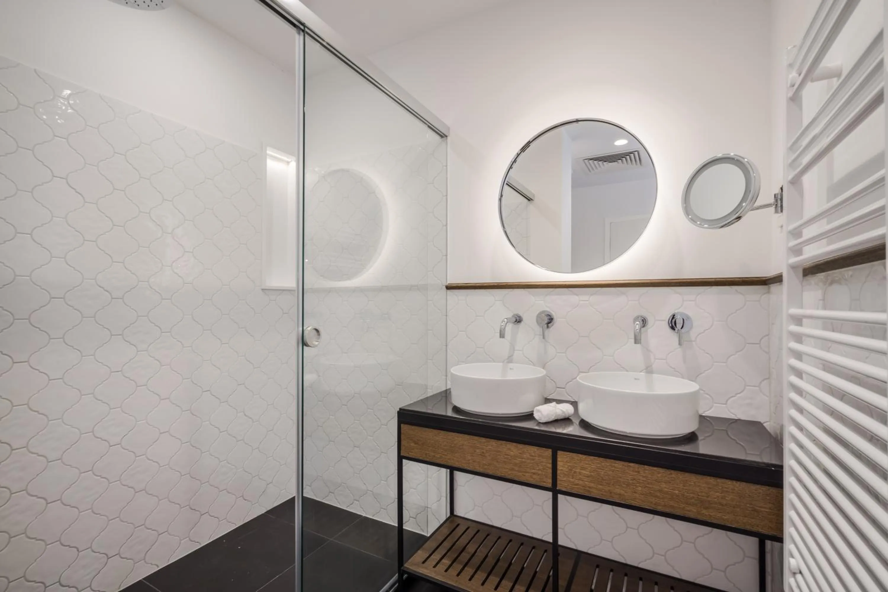 Bathroom in Budapest Eye- Boutique Suites, by BQA