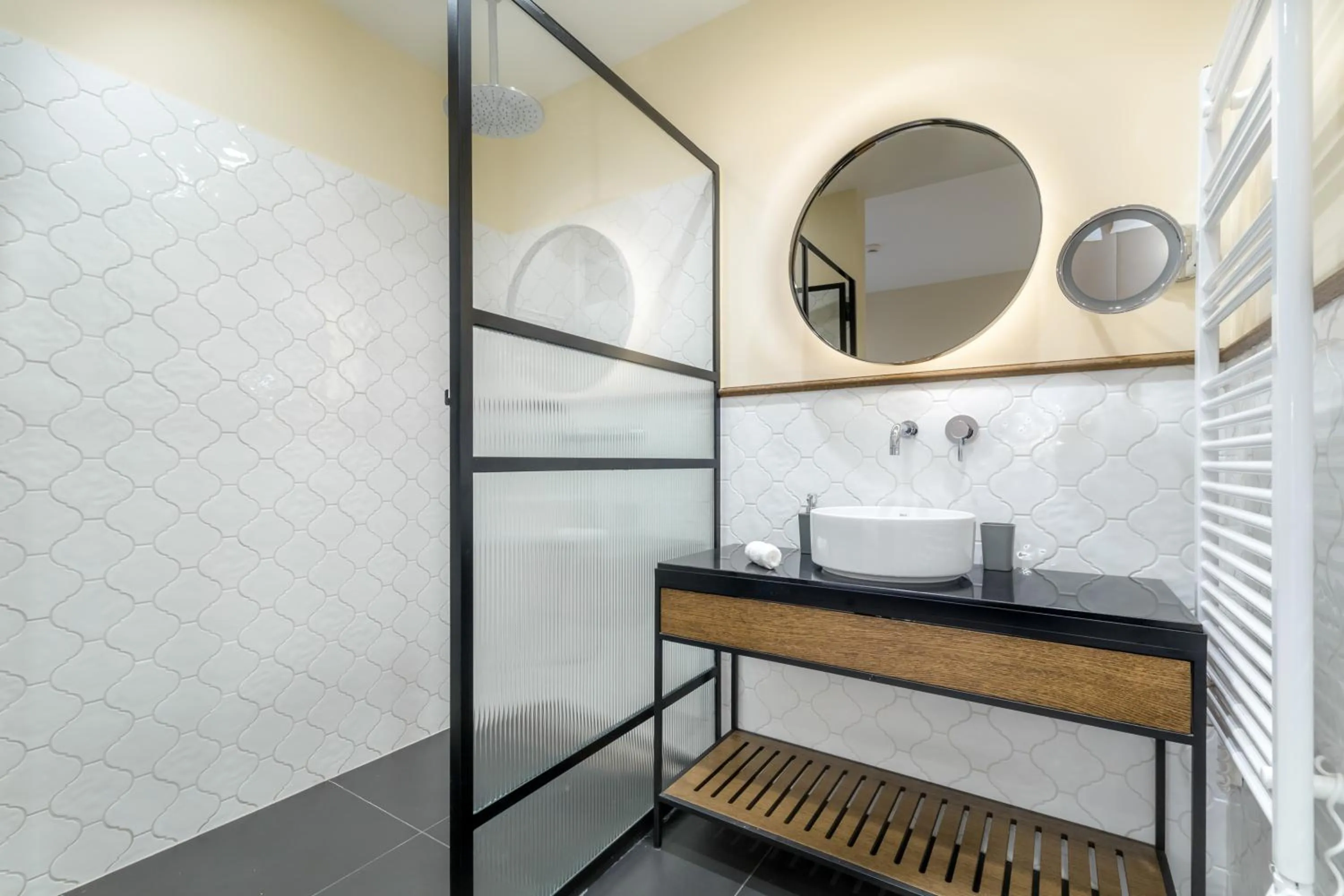 Bathroom in Budapest Eye- Boutique Suites, by BQA