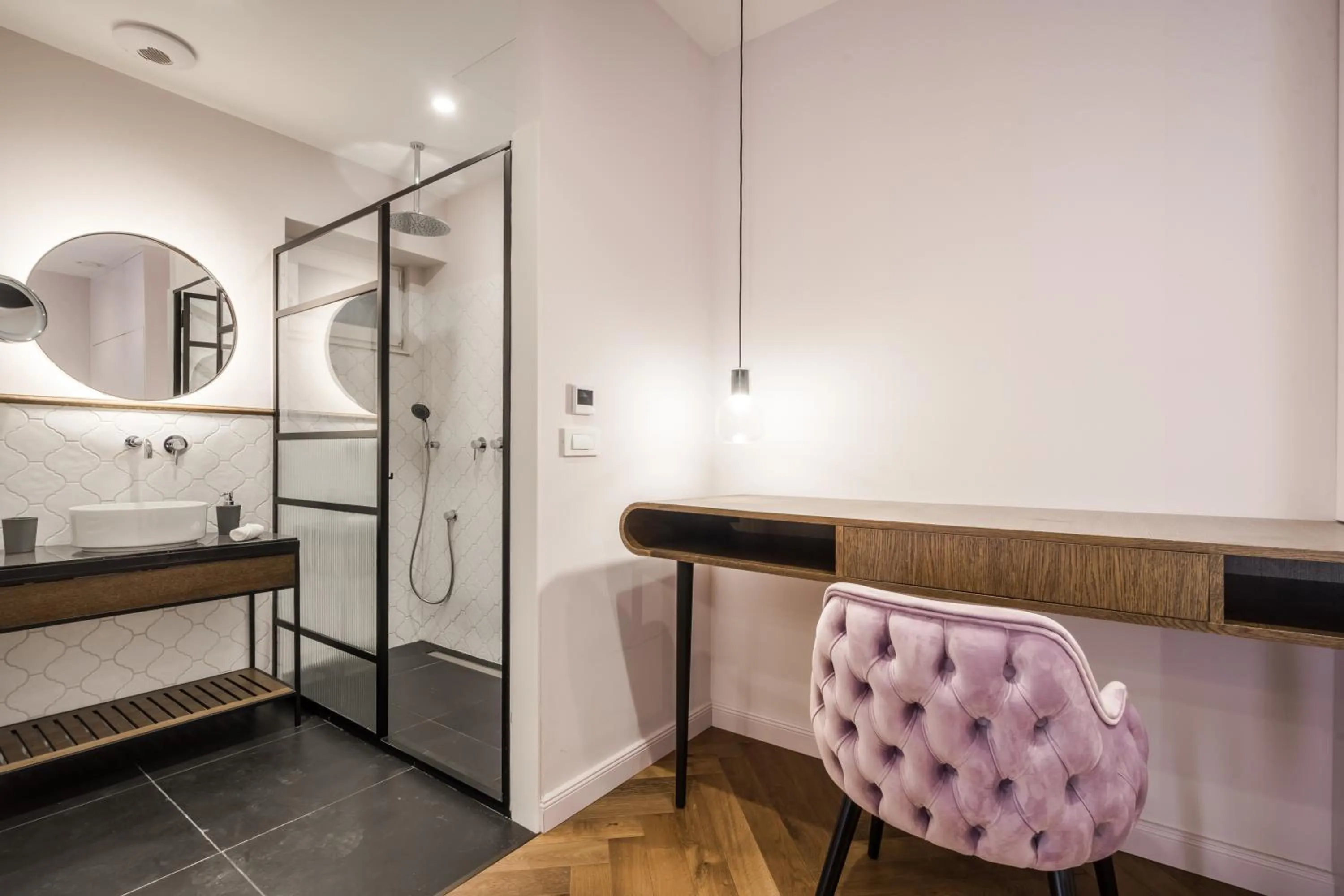 Bathroom in Budapest Eye- Boutique Suites, by BQA