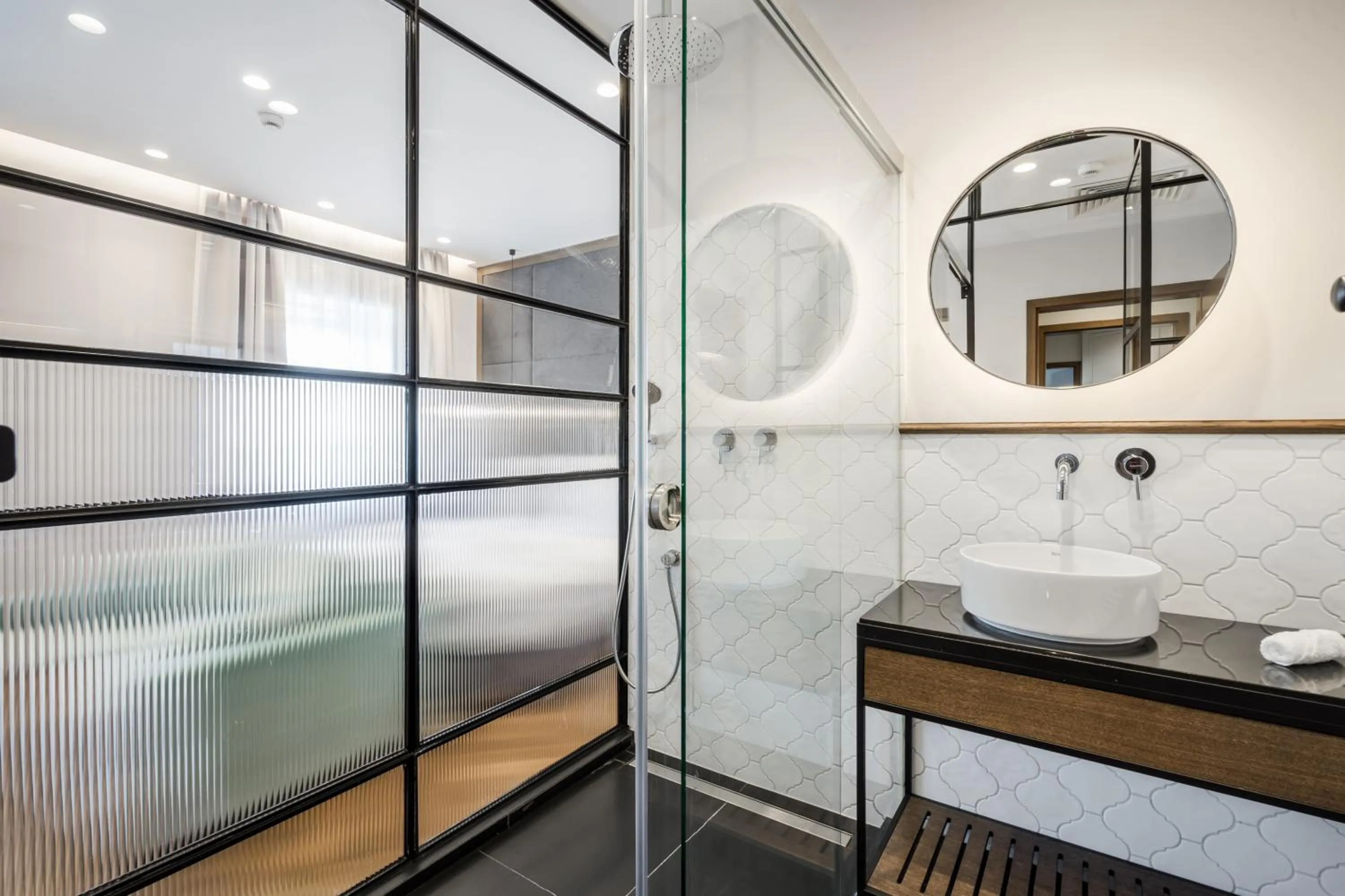 Bathroom in Budapest Eye- Boutique Suites, by BQA