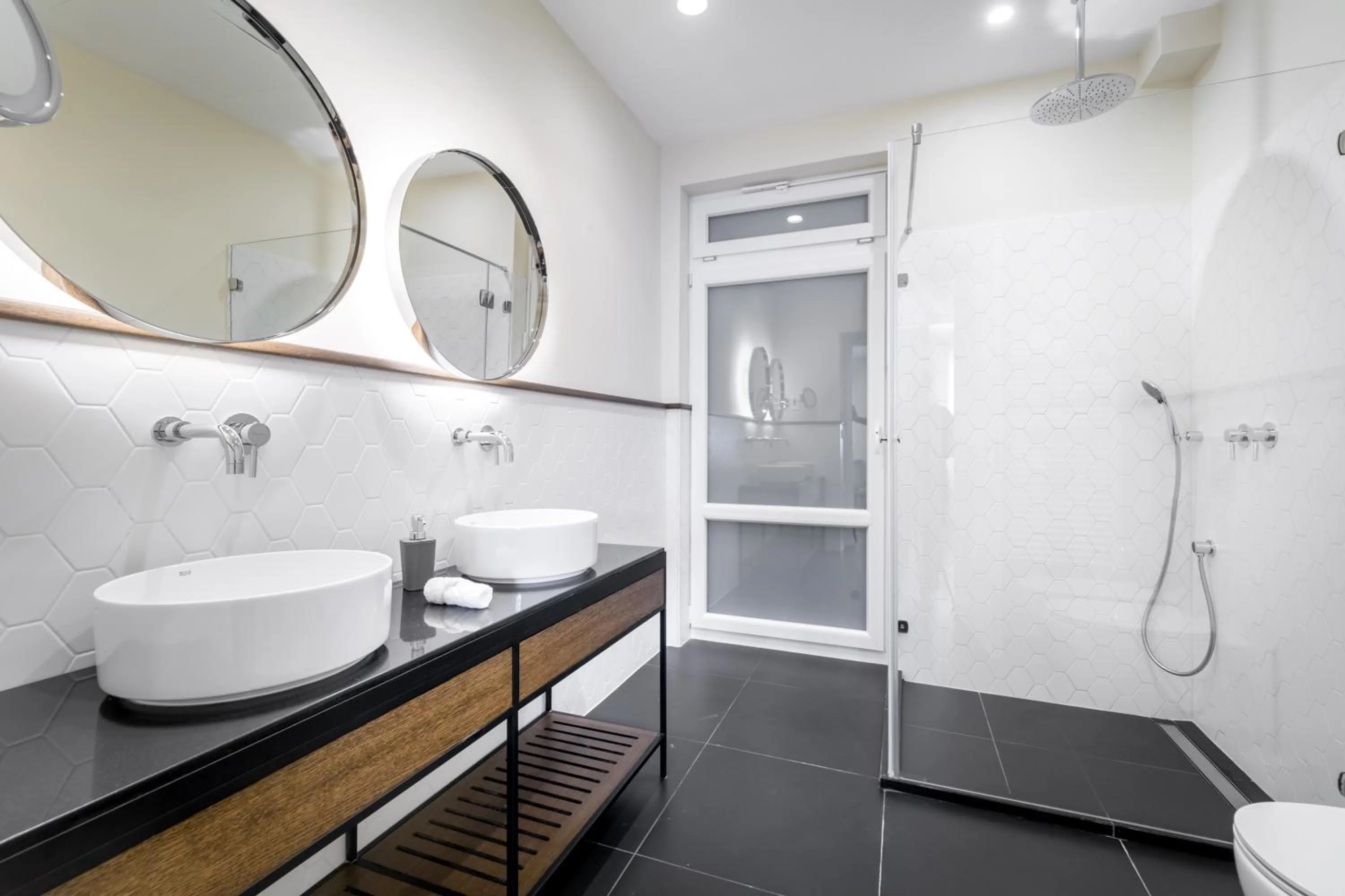 Bathroom in Budapest Eye- Boutique Suites, by BQA