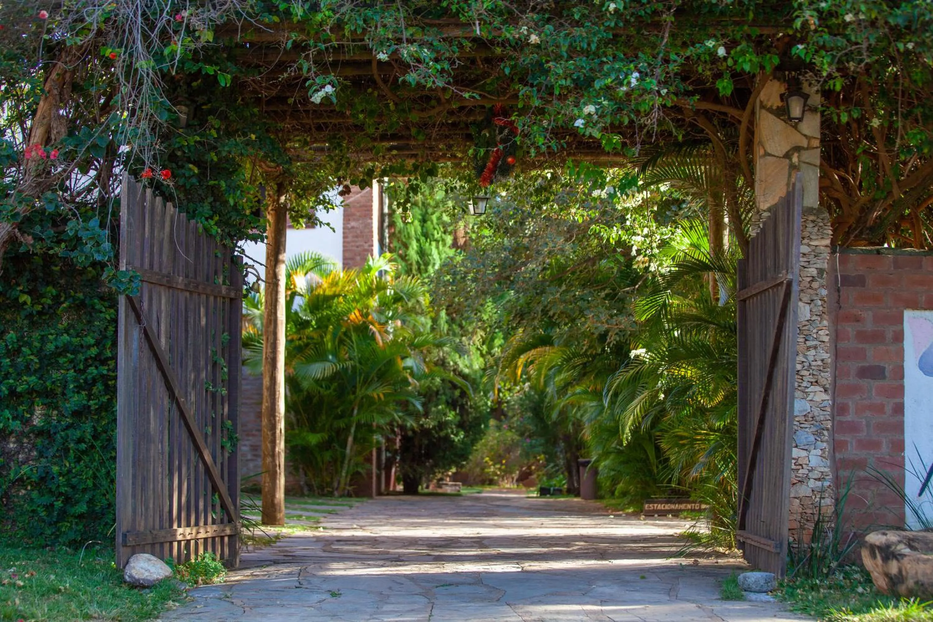 Facade/entrance in Pousada Adega Cipo