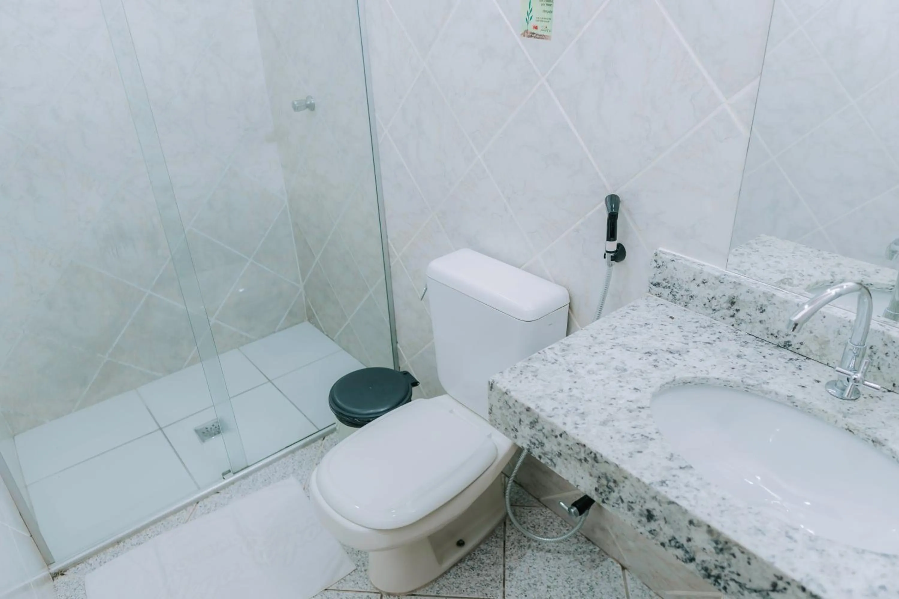 Toilet in Pousada Adega Cipo