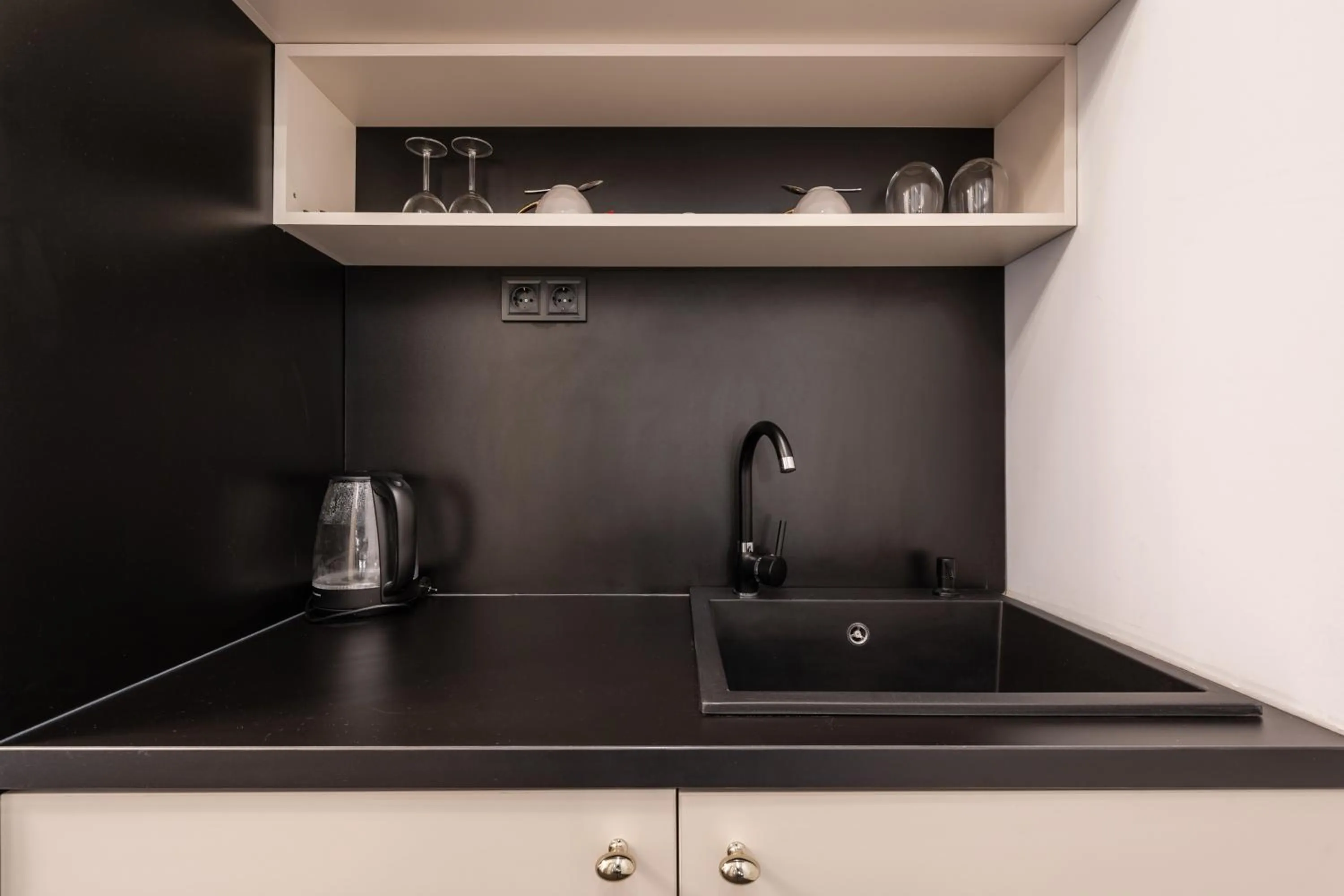 Coffee/tea facilities in Astoria Boutique Suites- Best Location by BQA