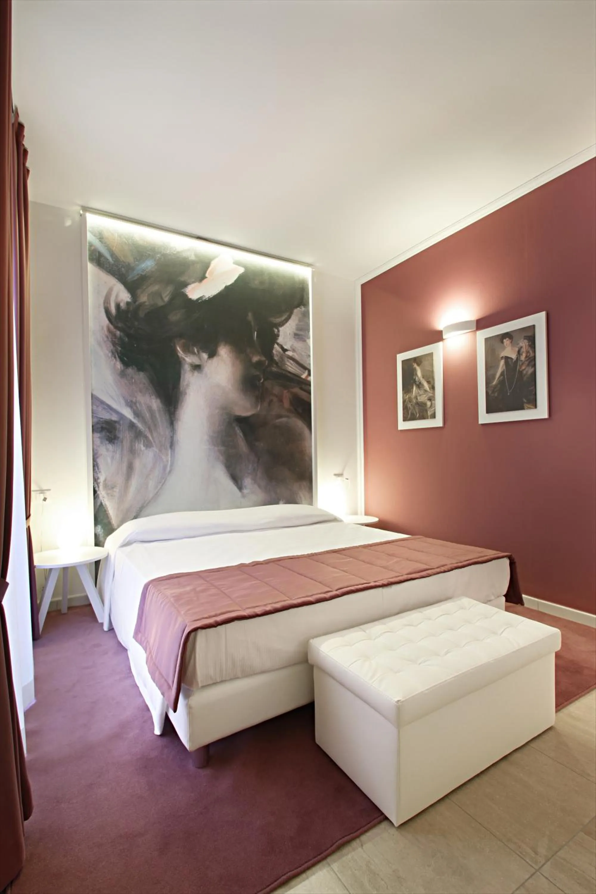 Photo of the whole room, Bed in Ferrara Rooms