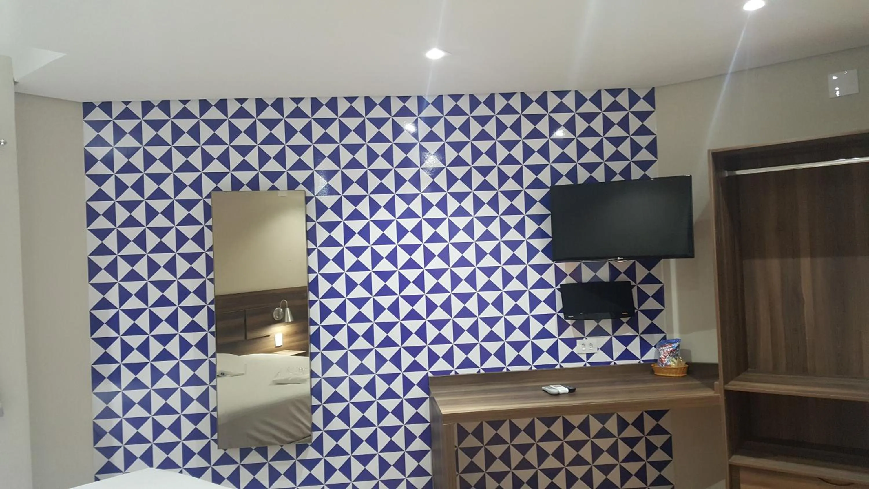 Hotel Biz Urban- EXPO CENTER NORTE