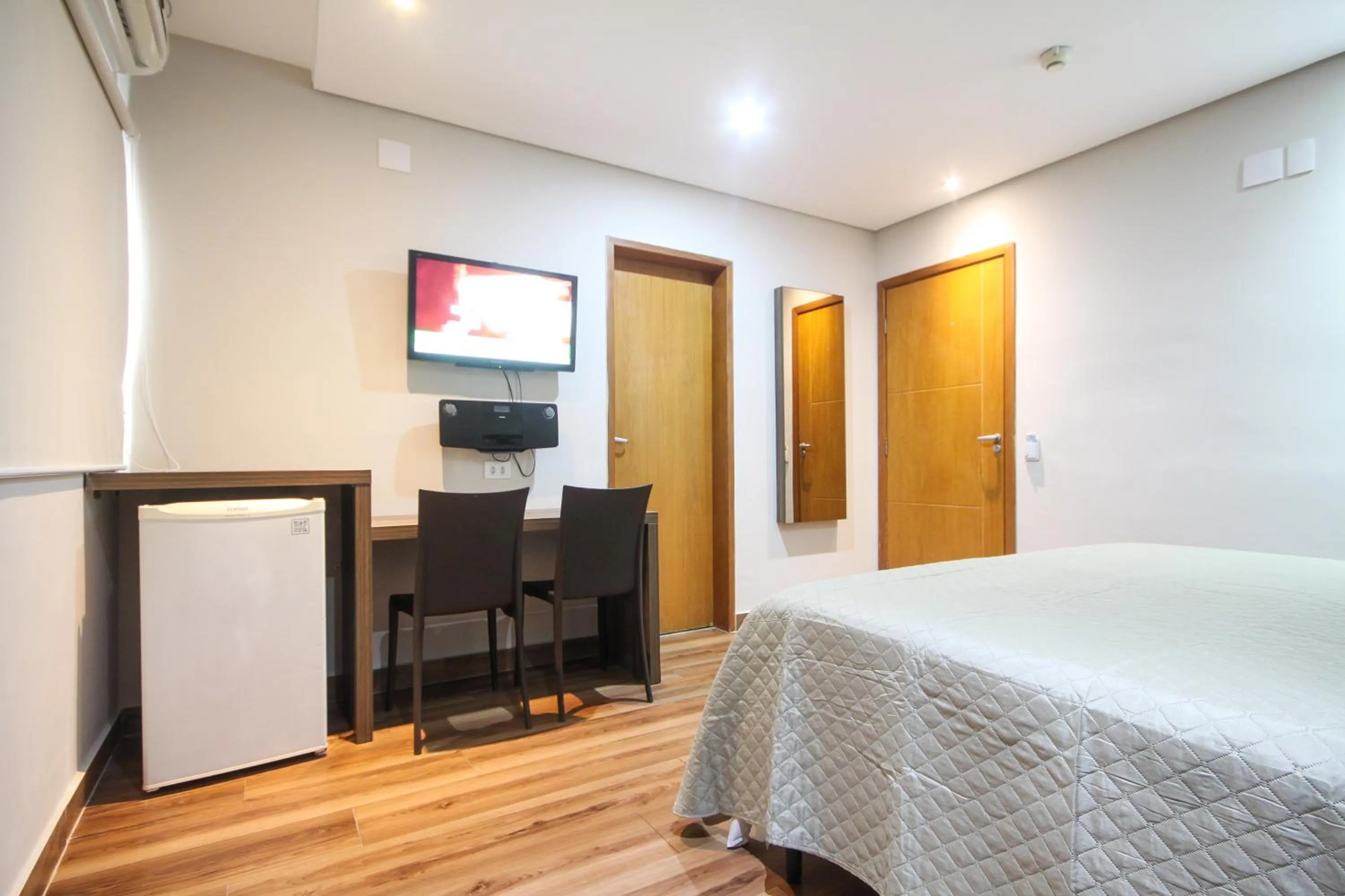 Bed in Hotel Biz Urban- EXPO CENTER NORTE