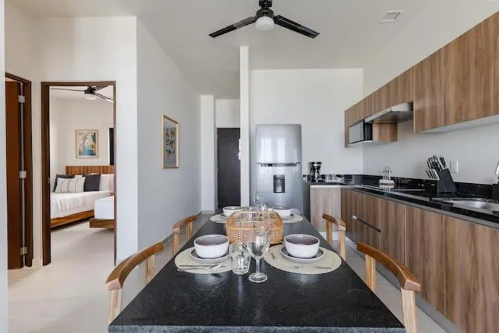 Kitchen or kitchenette in San Francisco by Andiani Travel