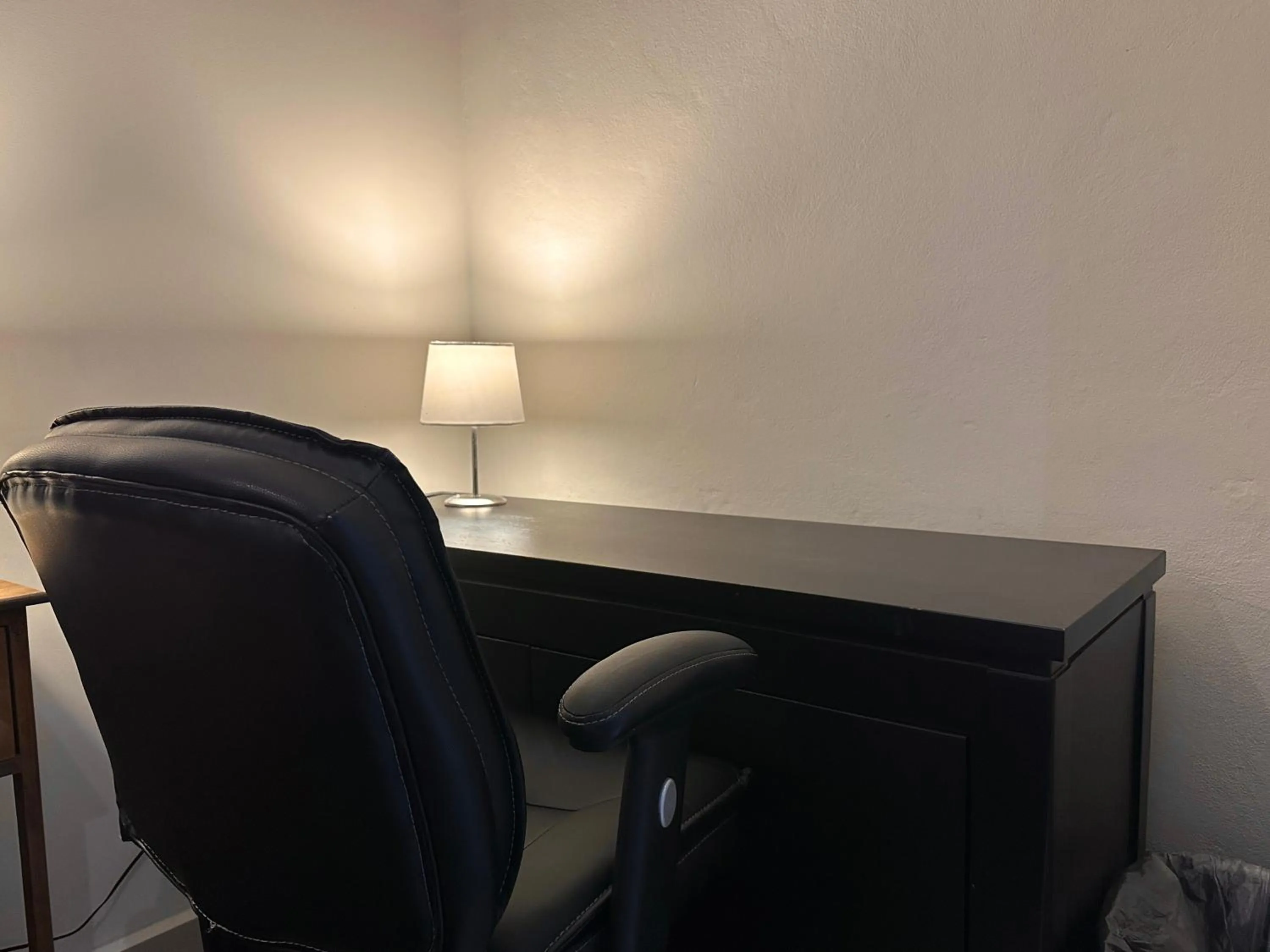 hair dresser in San Francisco by Andiani Travel