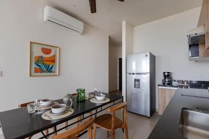 Kitchen or kitchenette in San Francisco by Andiani Travel