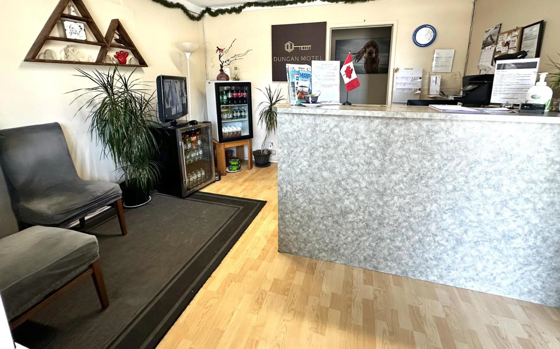 Lobby or reception in Duncan Motel