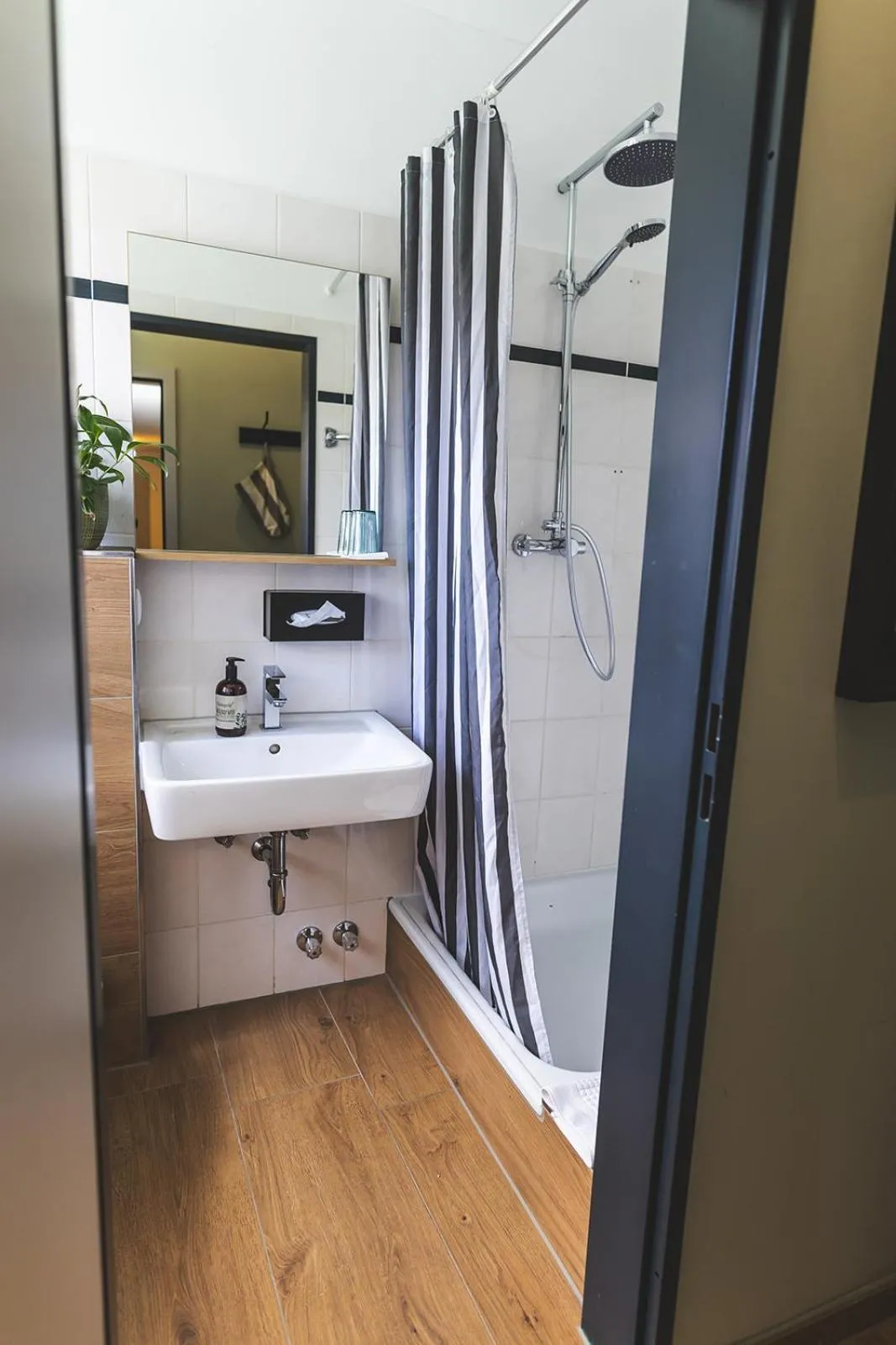 Shower in Boutique Hotel LANDHAUSZEIT