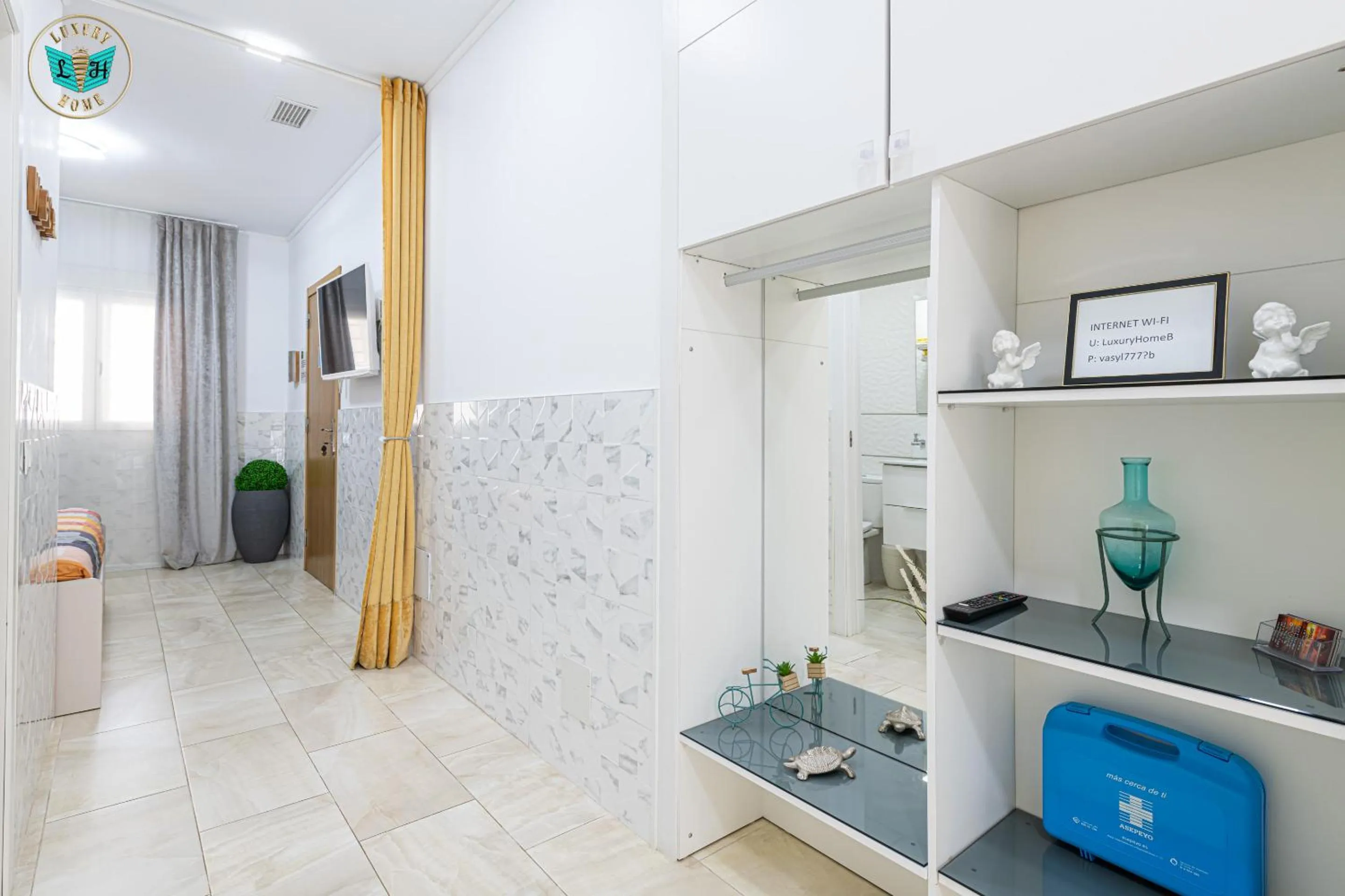 Bedroom in Luxury Home Poseidon