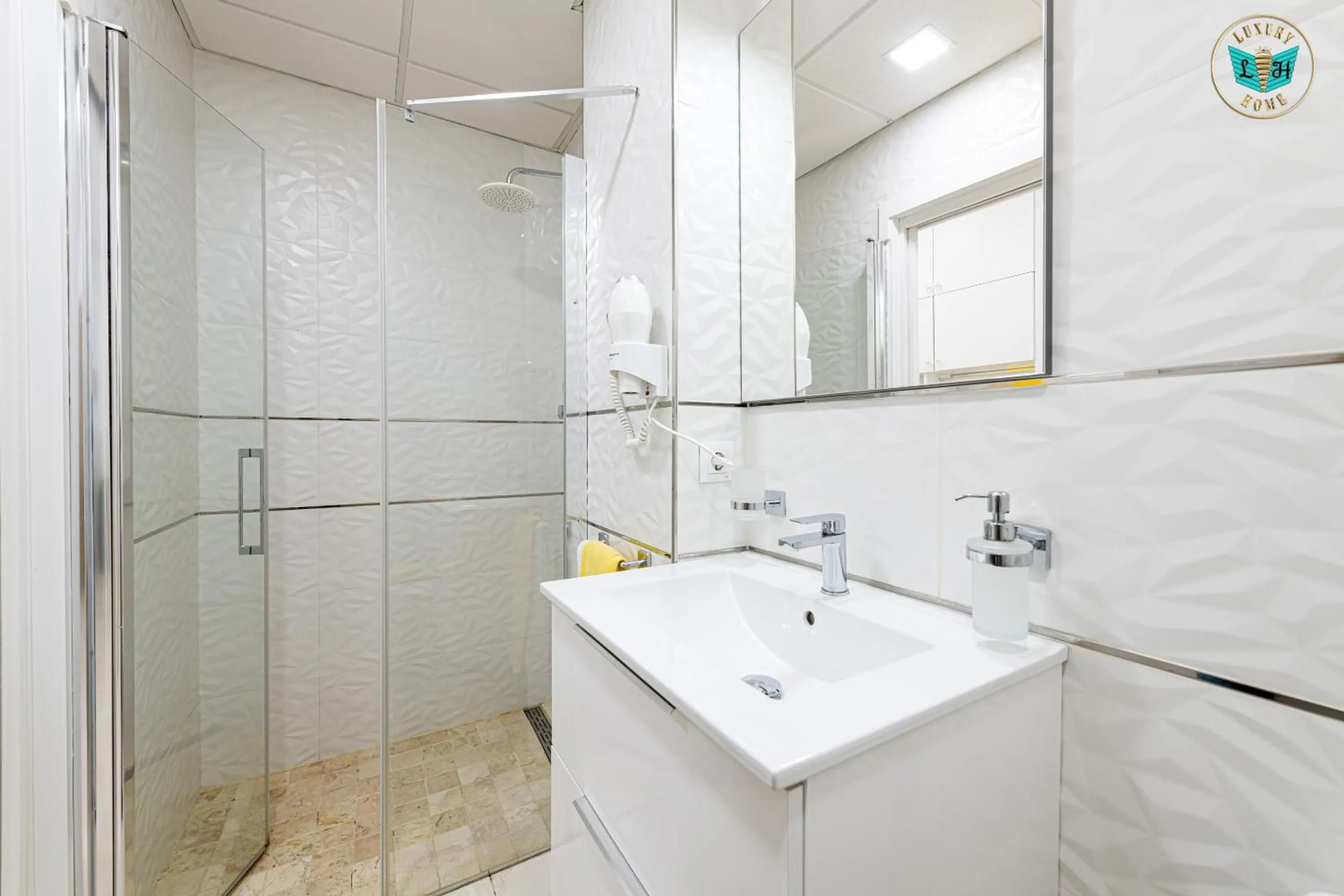 Bathroom in Luxury Home Poseidon