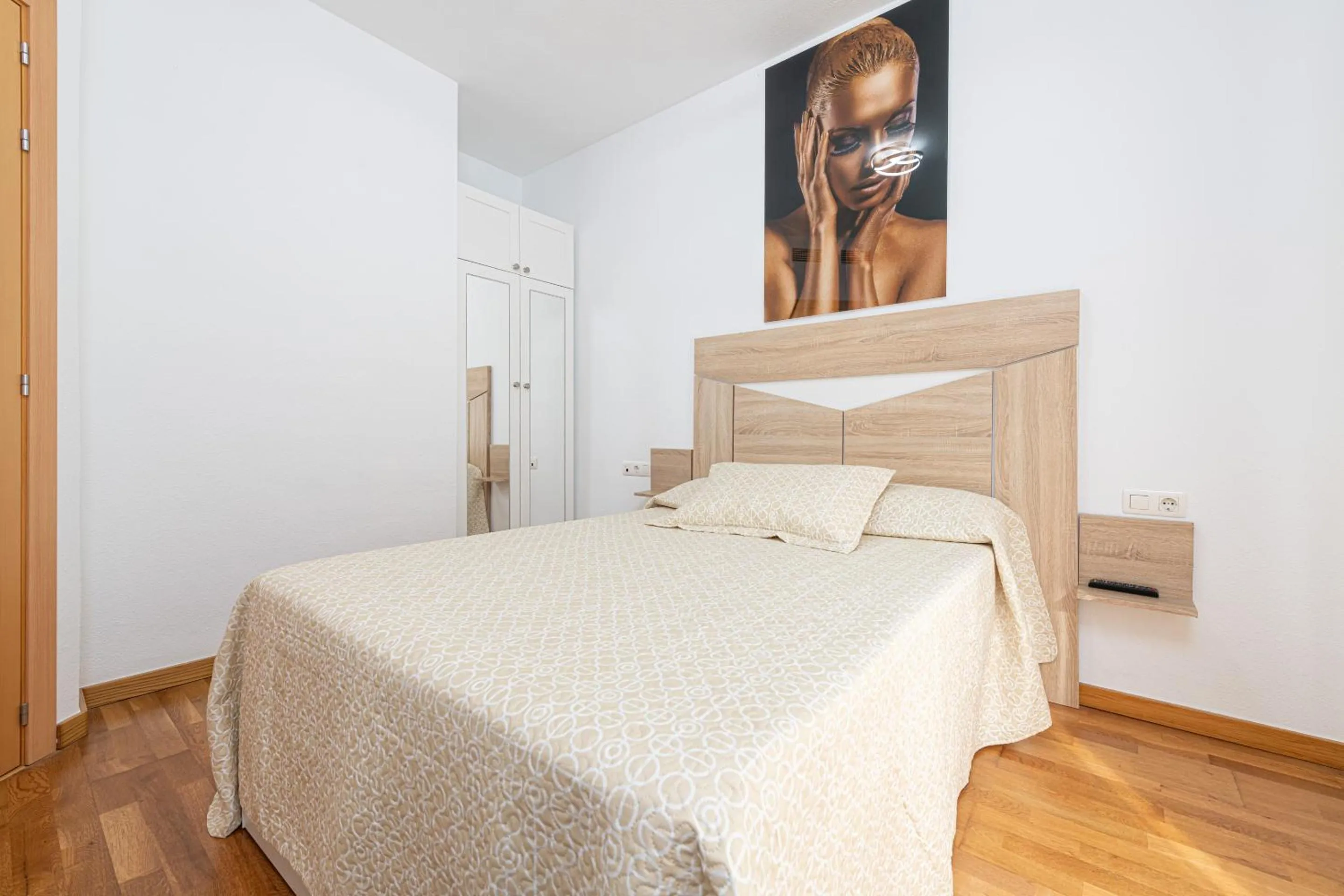 Bedroom, Bed in Luxury Home Poseidon