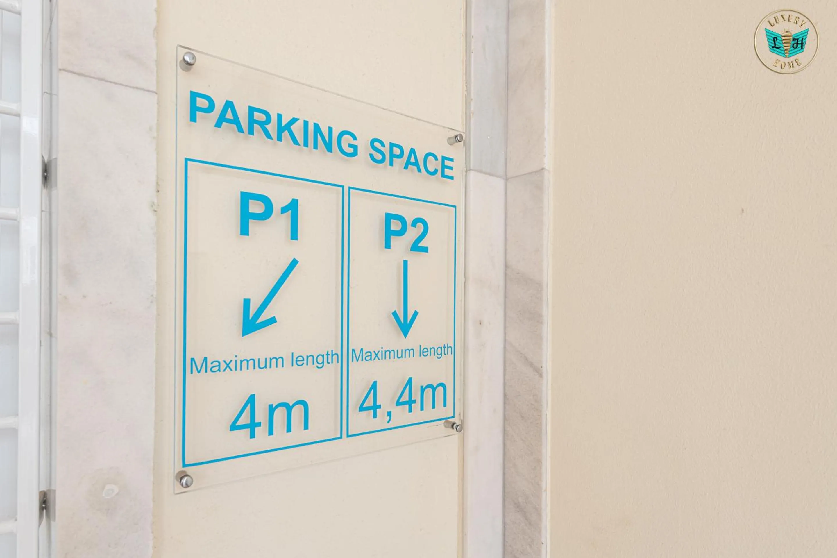 Parking in Luxury Home Poseidon