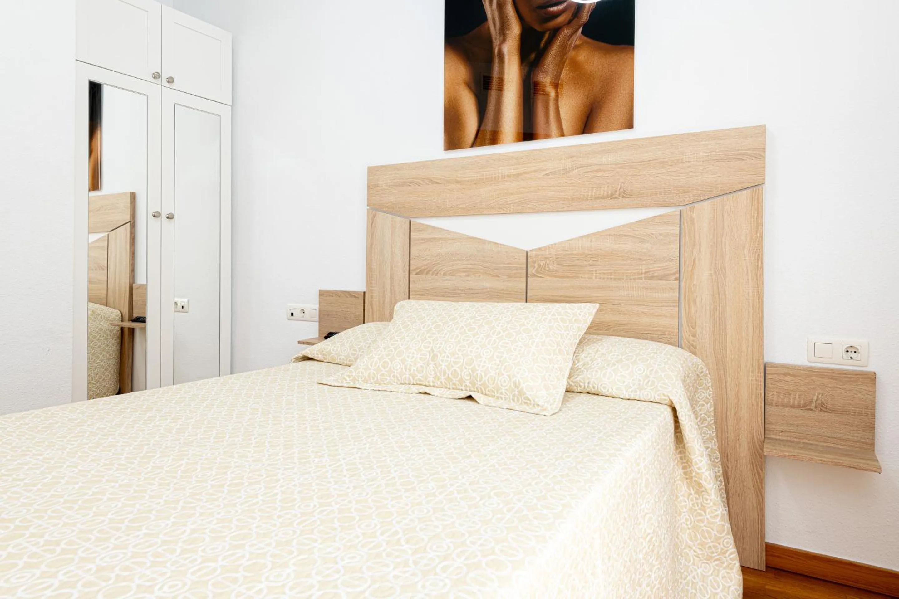 Bedroom, Bed in Luxury Home Poseidon