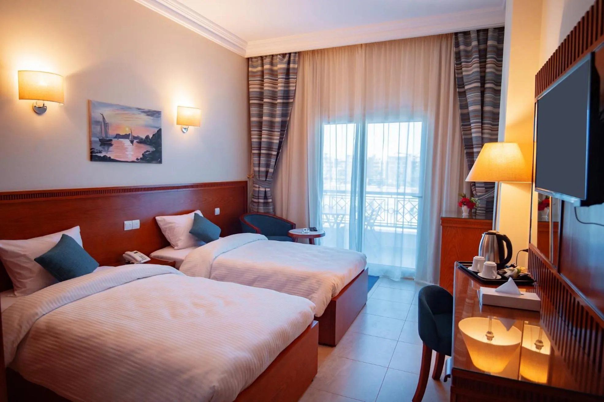 Bedroom, Bed in Lamar Azur Hotel