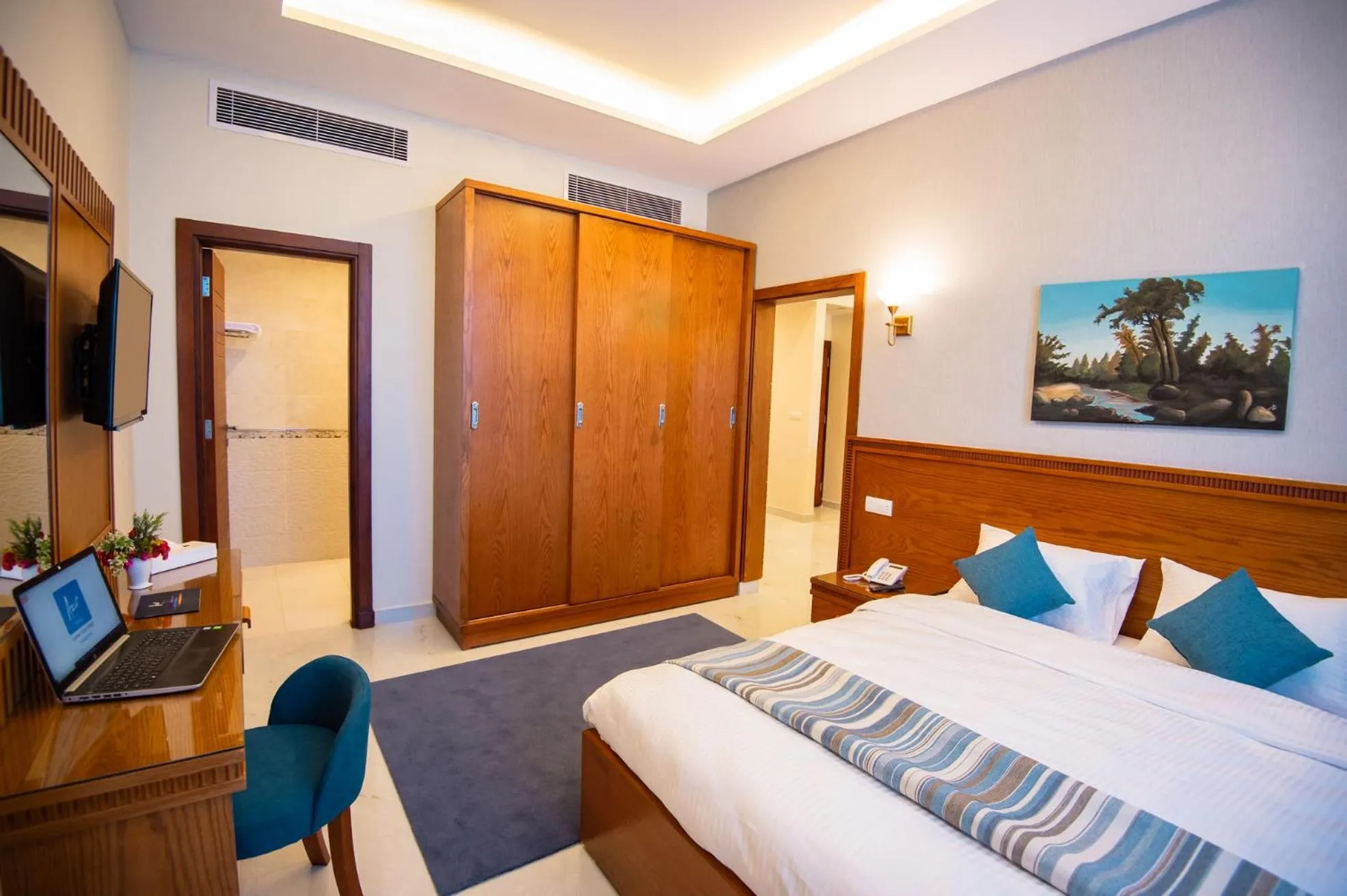 Photo of the whole room, Bed in Lamar Azur Hotel