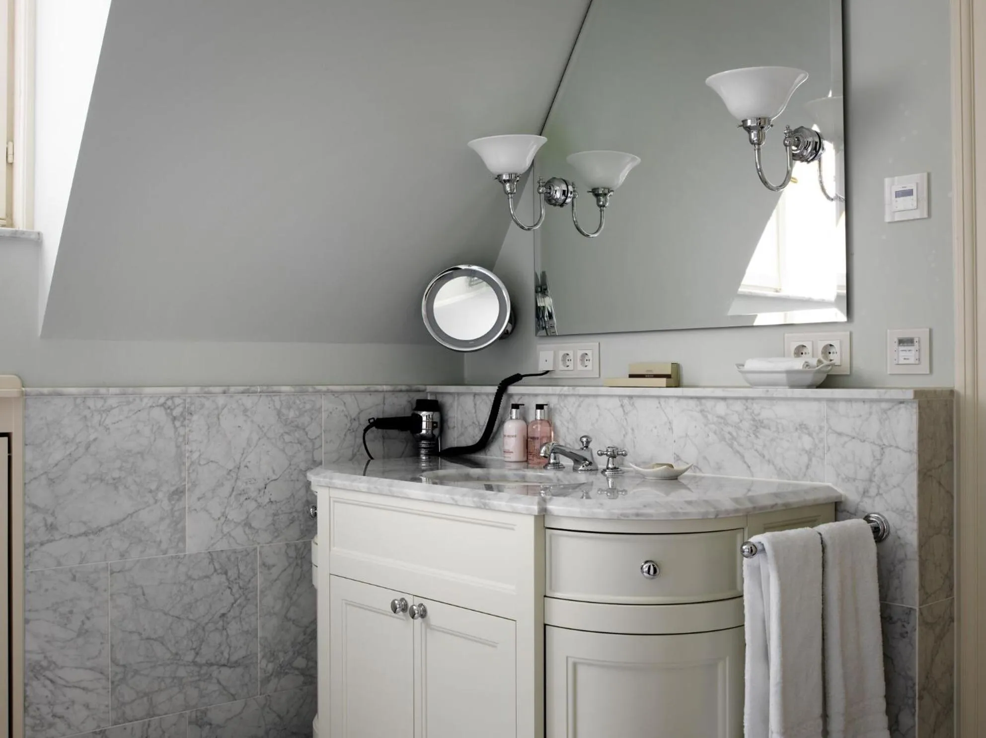 Bathroom in Schlosshotel Kronberg - Hotel Frankfurt