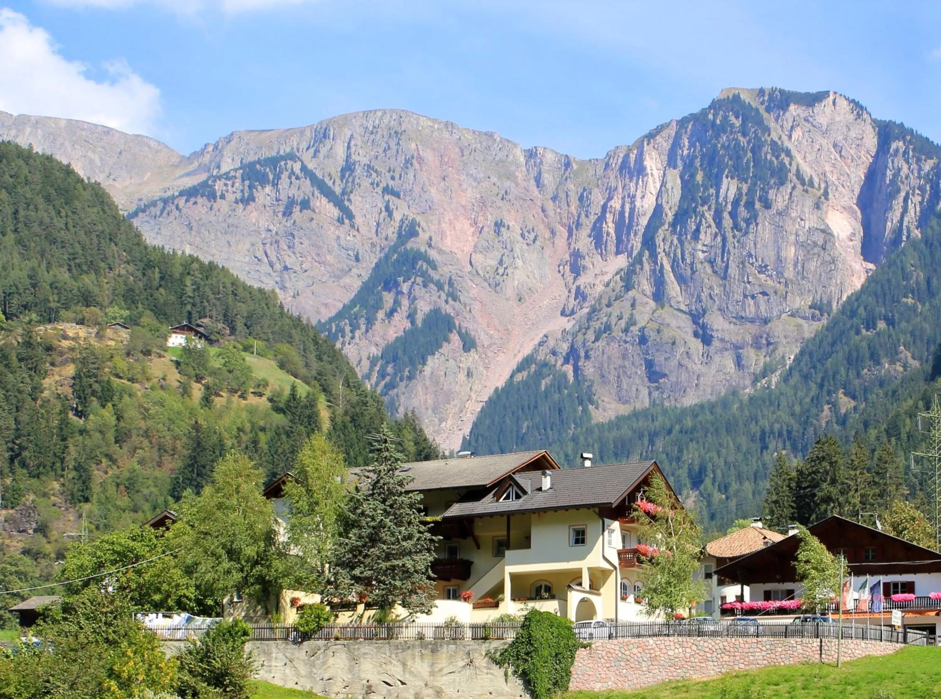 Facade/entrance in Gasthof Bundschen