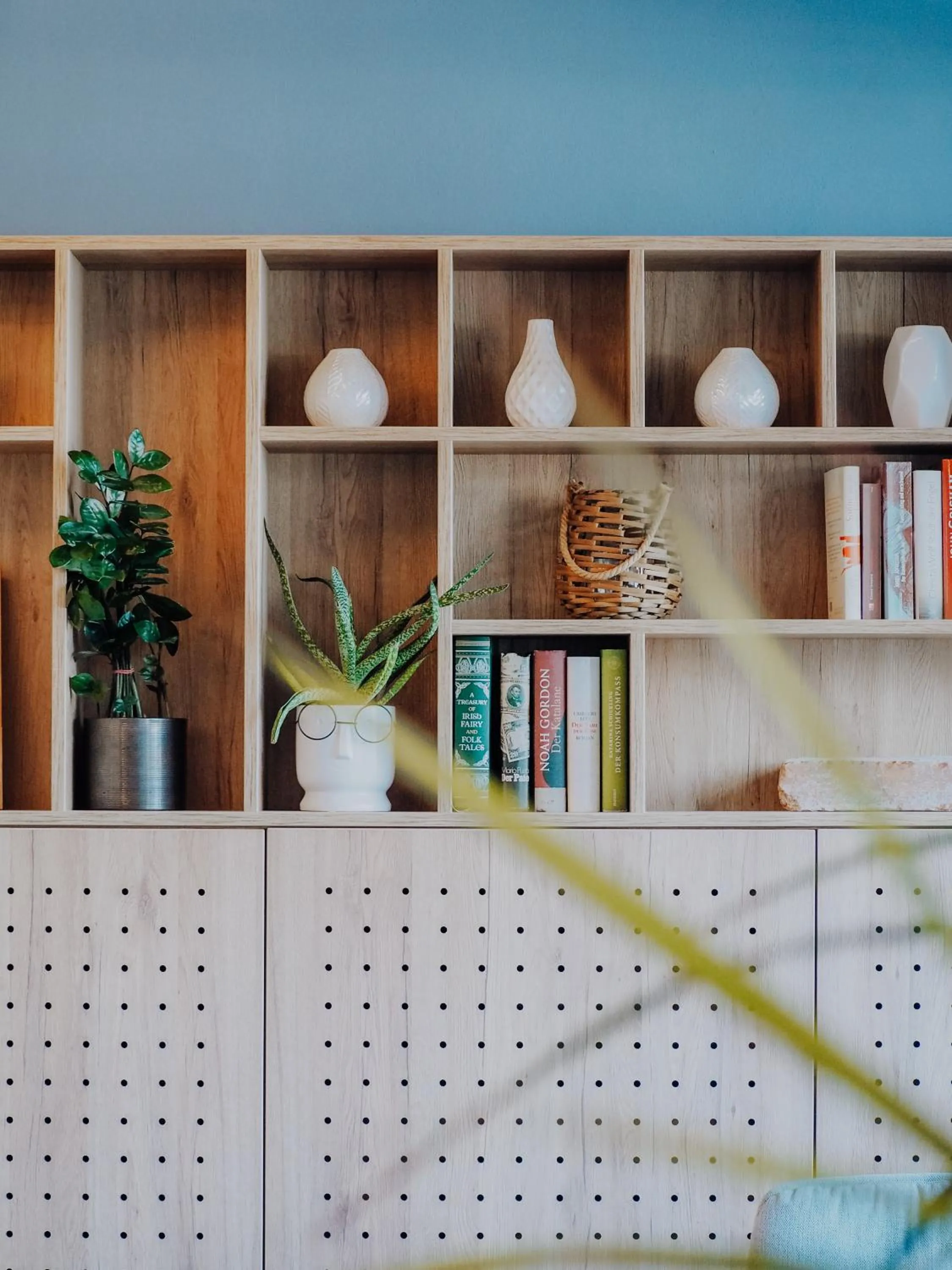 Library in Levy's Rooms & Breakfast