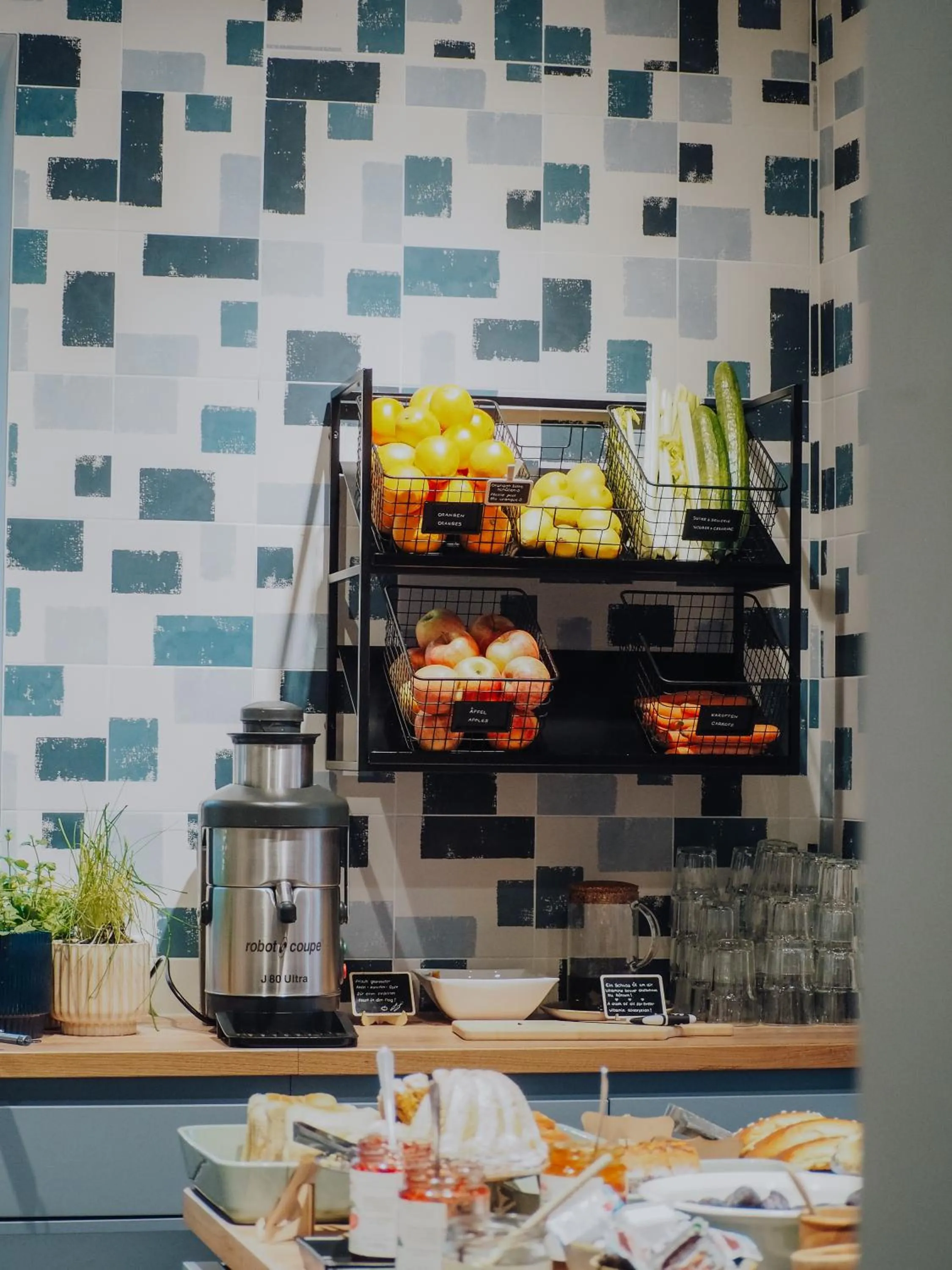 Buffet breakfast in Levy's Rooms & Breakfast