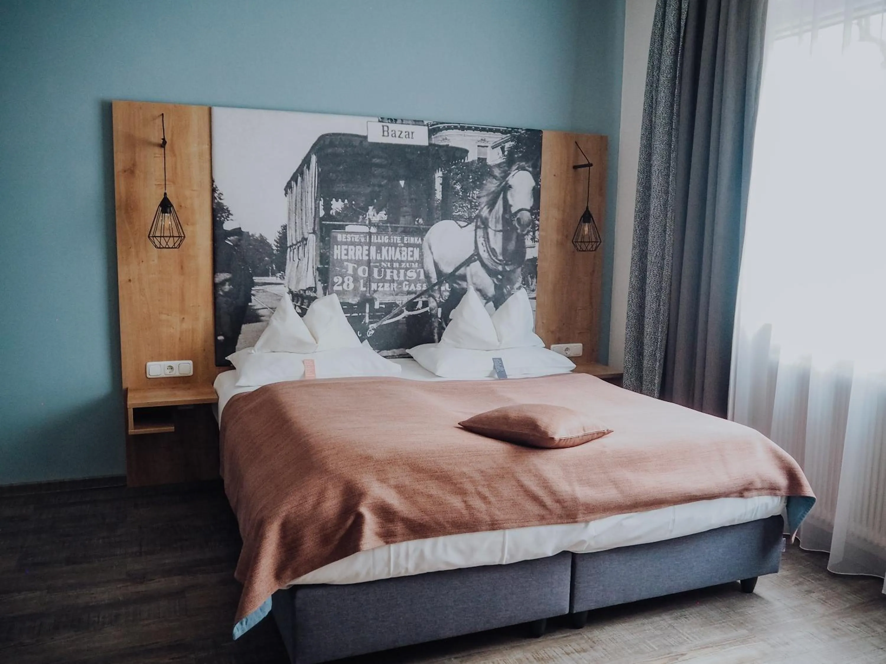 Bedroom, Bed in Levy's Rooms & Breakfast