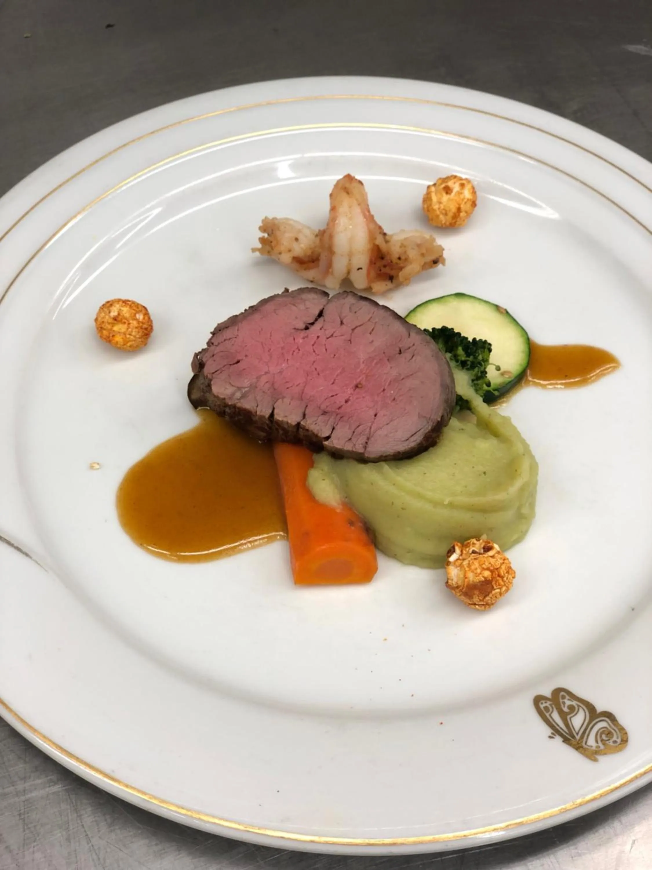 Restaurant/places to eat in Evident Hotel Prägant 4-Superior