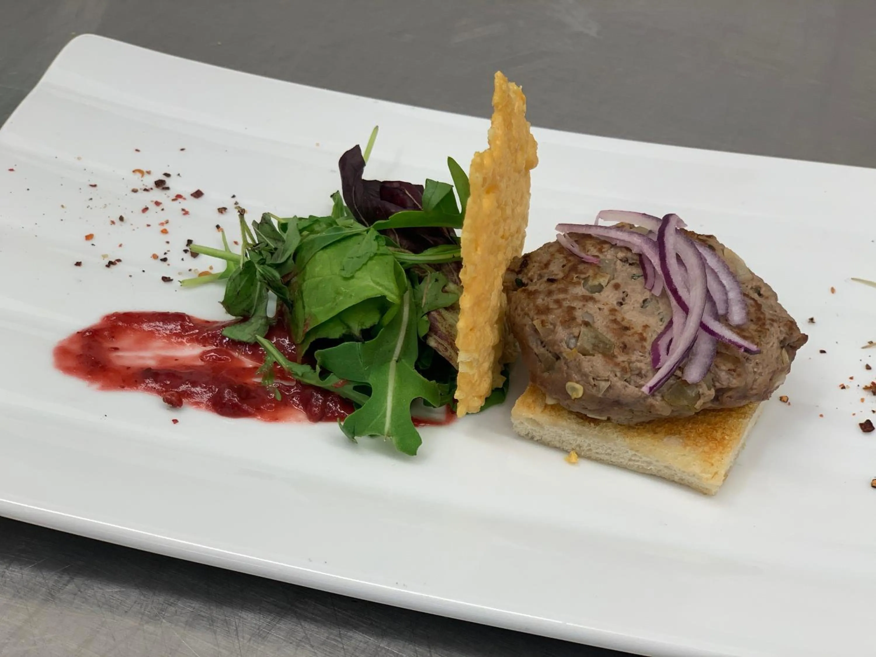 Restaurant/places to eat in Evident Hotel Prägant 4-Superior