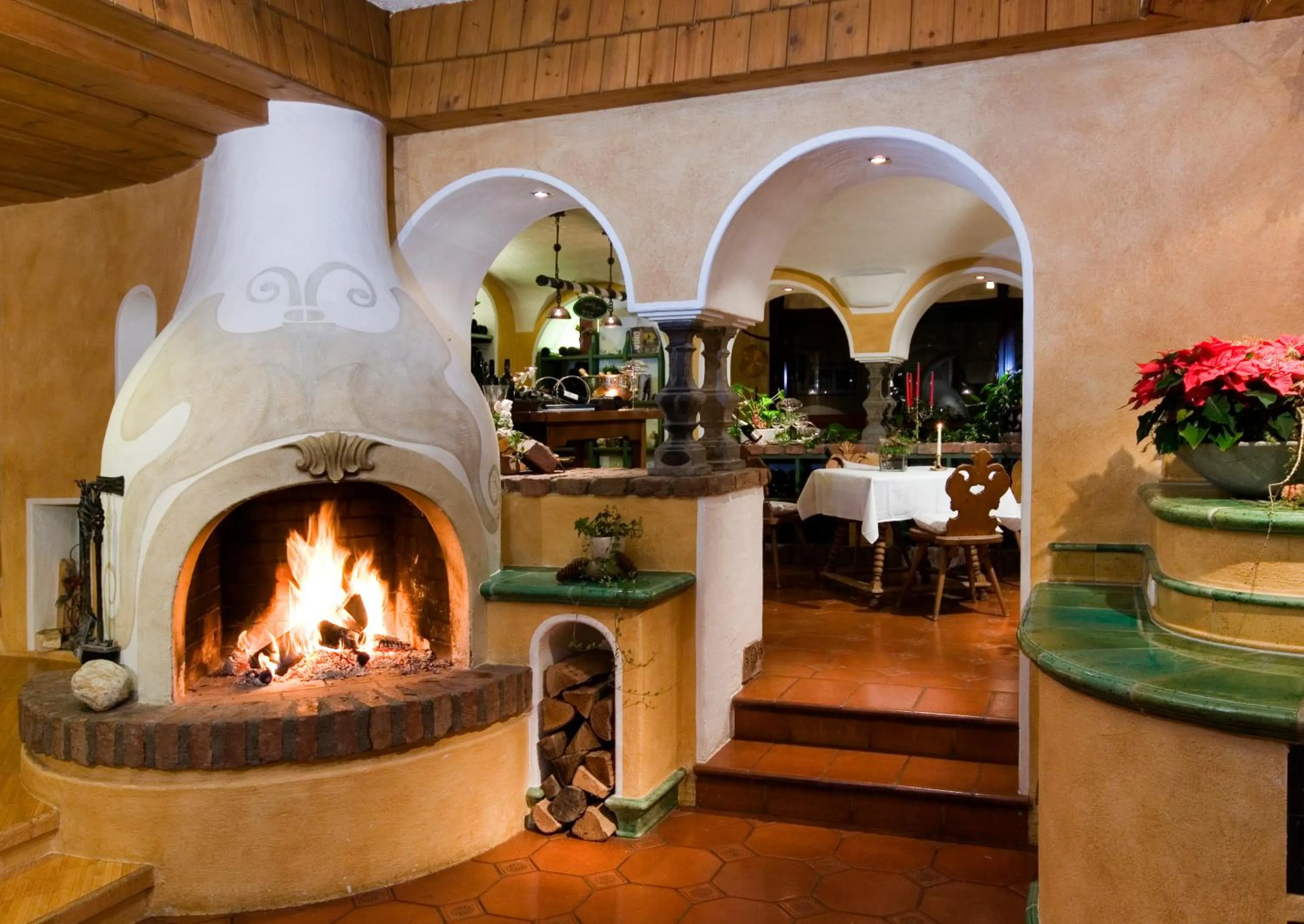 Restaurant/places to eat in Evident Hotel Prägant 4-Superior