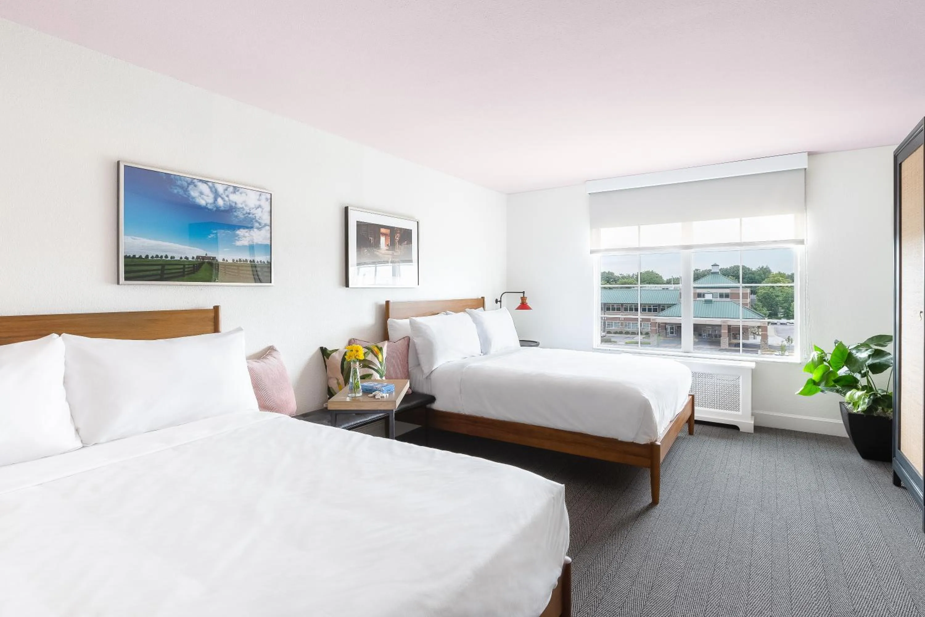 Bed in Elwood Hotel & Suites