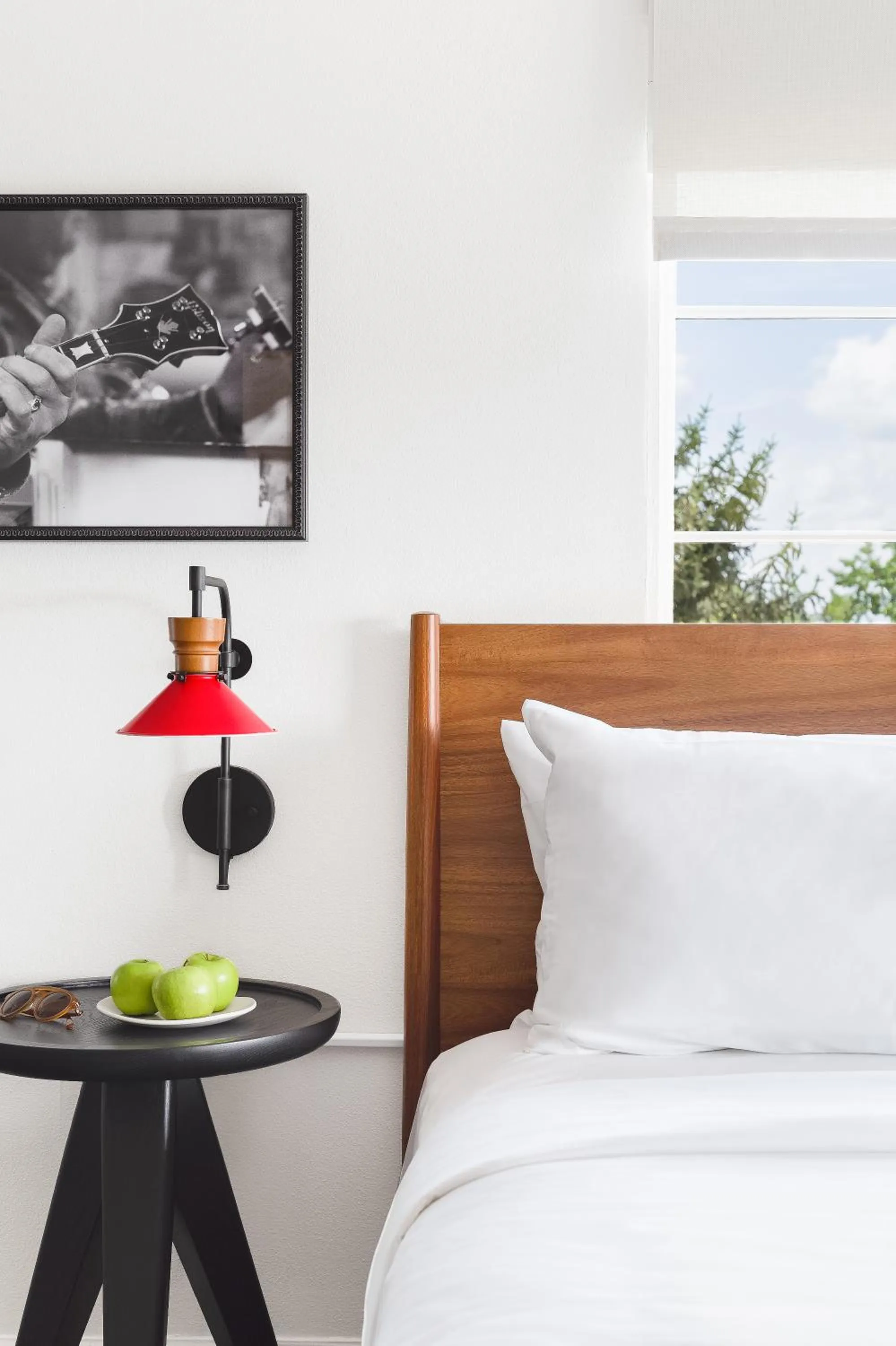 Bed in Elwood Hotel & Suites