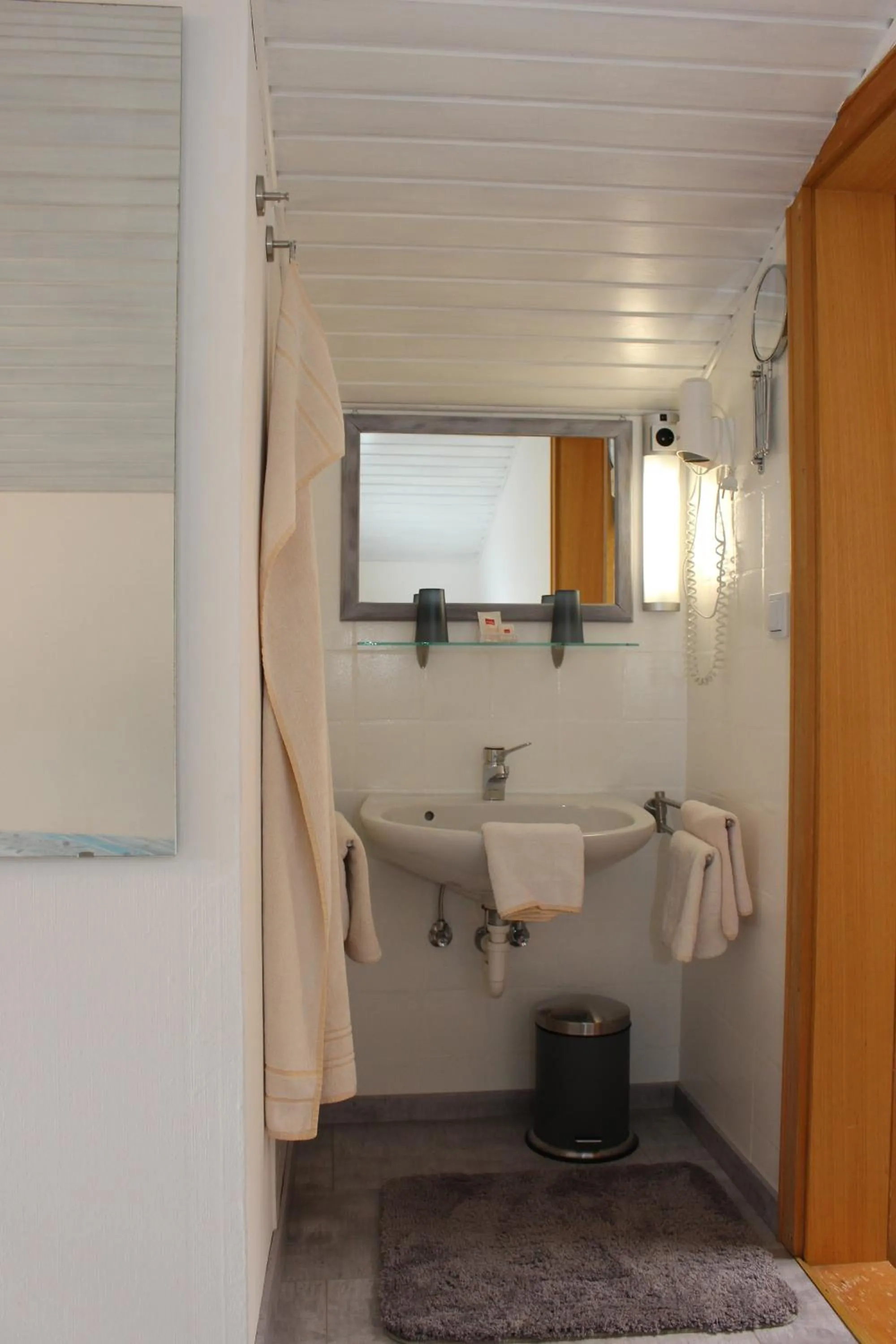 Bathroom in Gästehaus Stöckl
