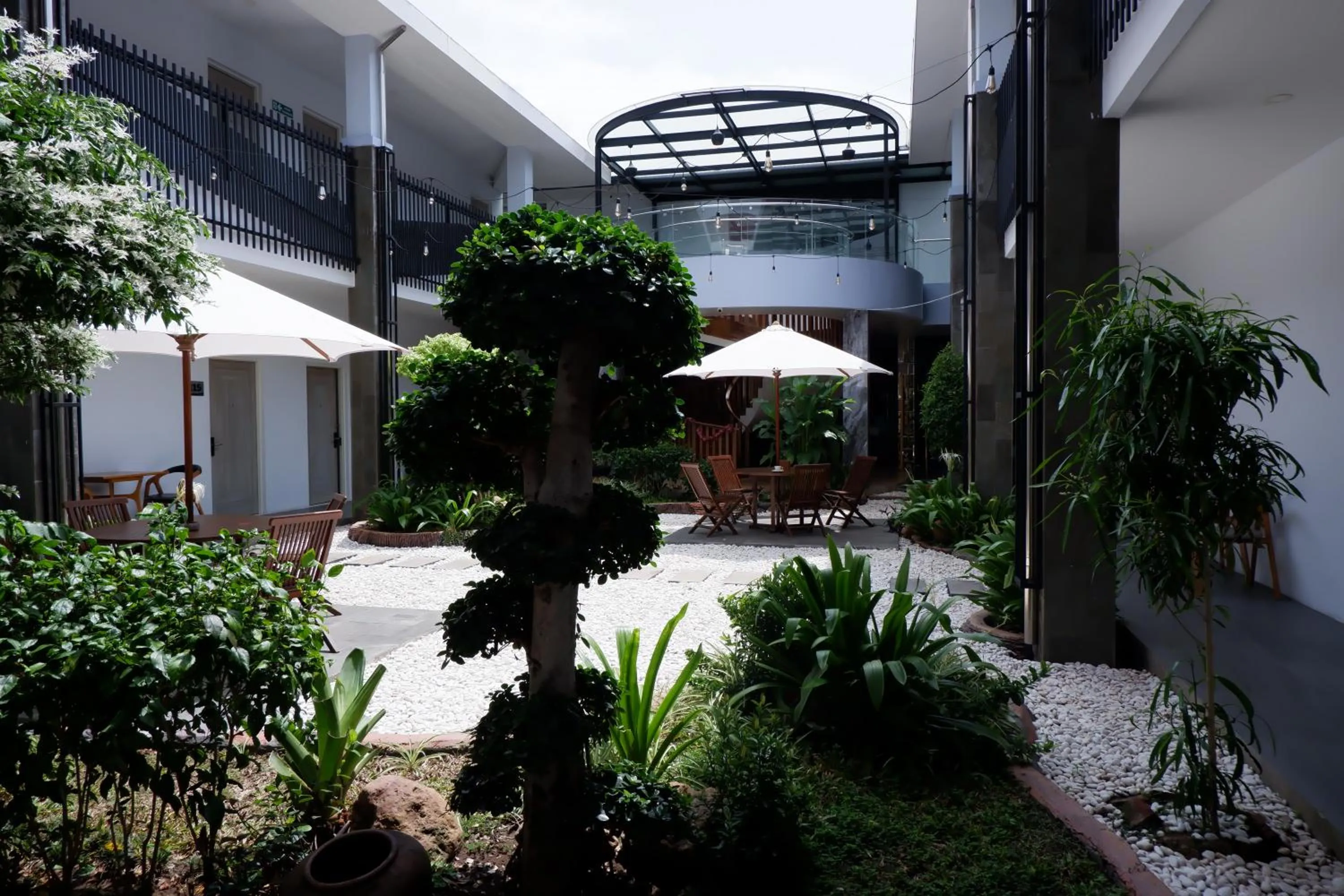 Garden in Grand Samota Hotel