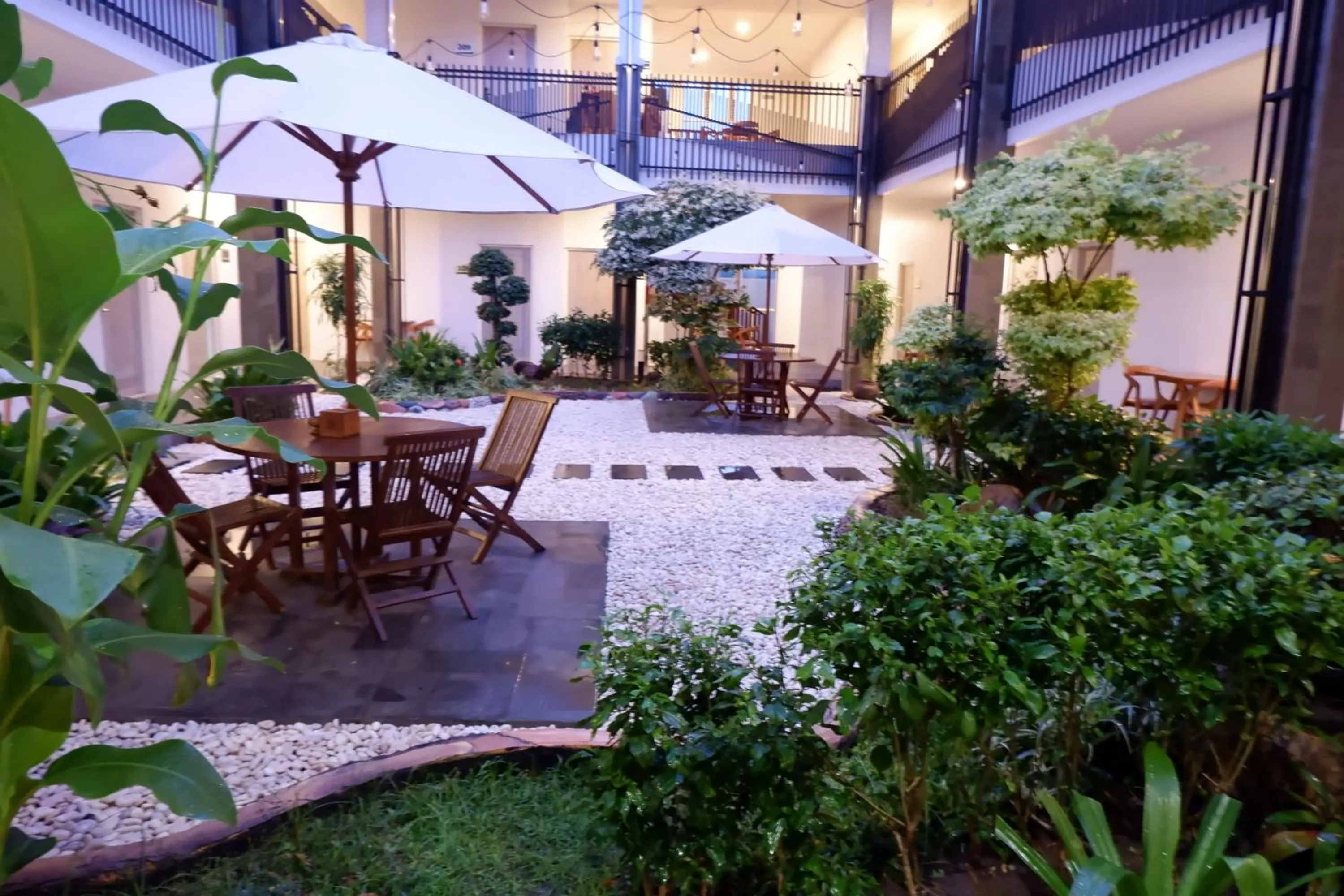 Garden in Grand Samota Hotel